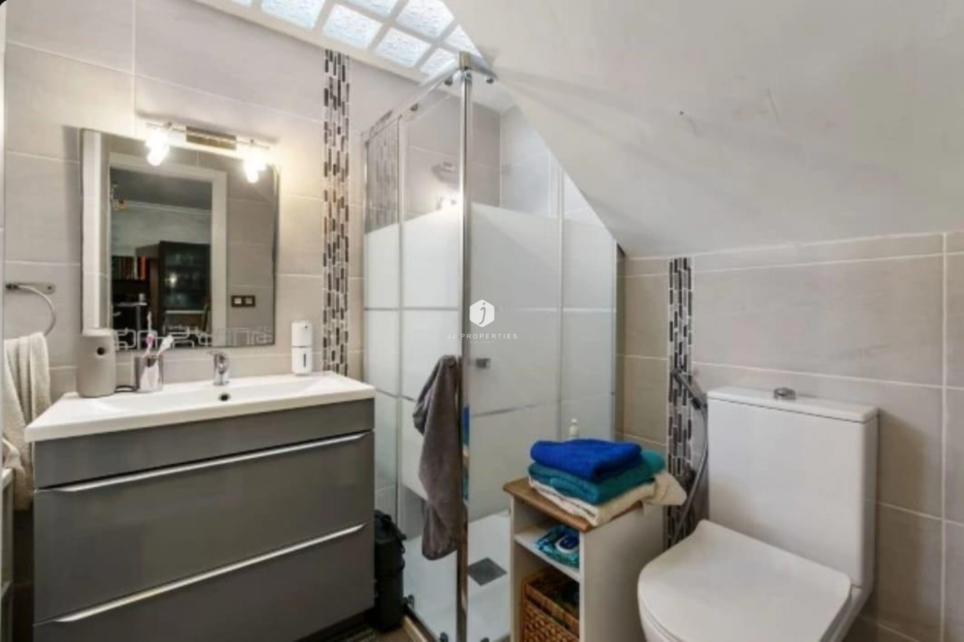 Aus zweiter Hand - Chalet -
Torrevieja - aguas nuevas