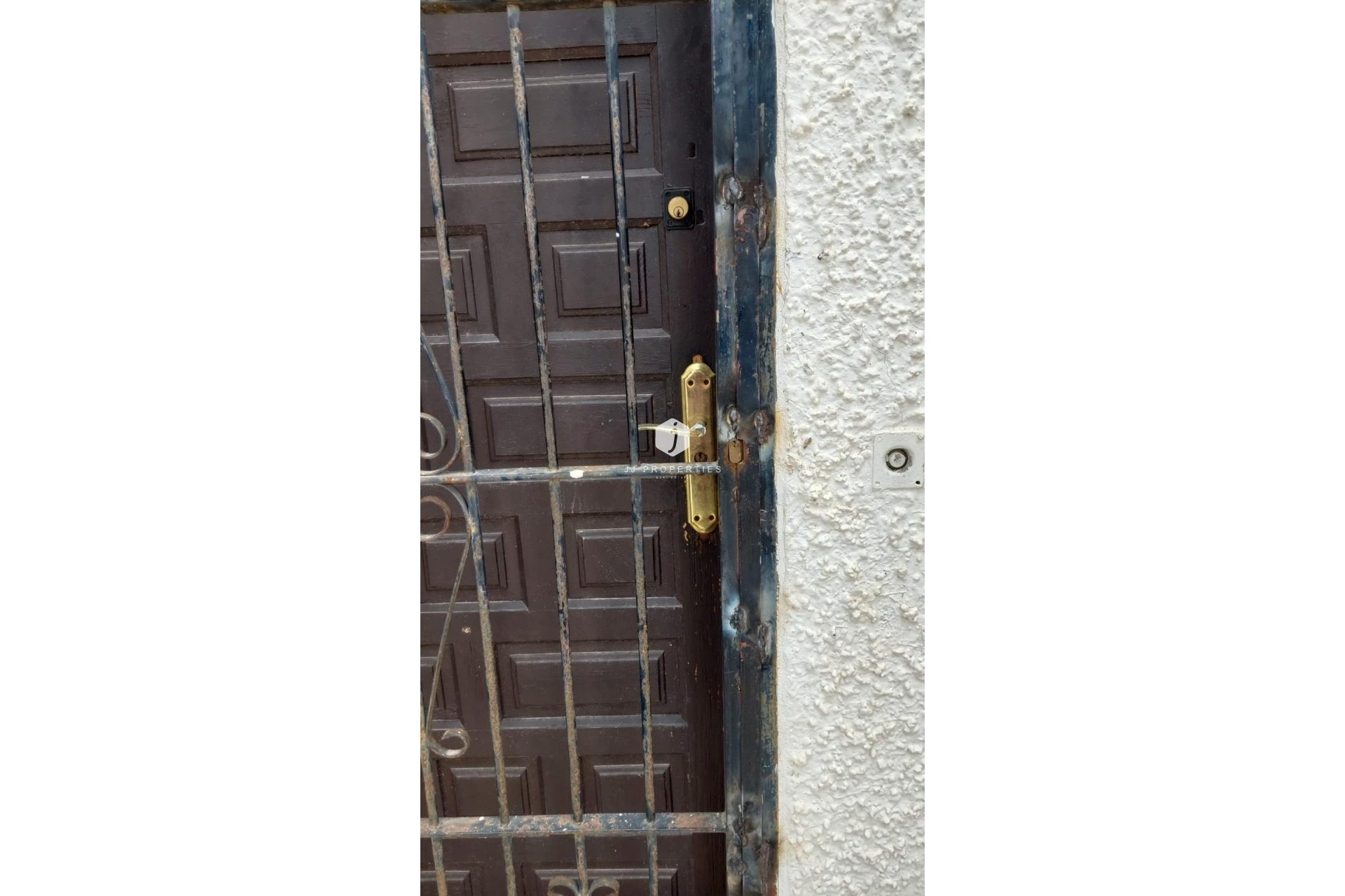 Aus zweiter Hand - Chalet -
Torrevieja - aguas nuevas