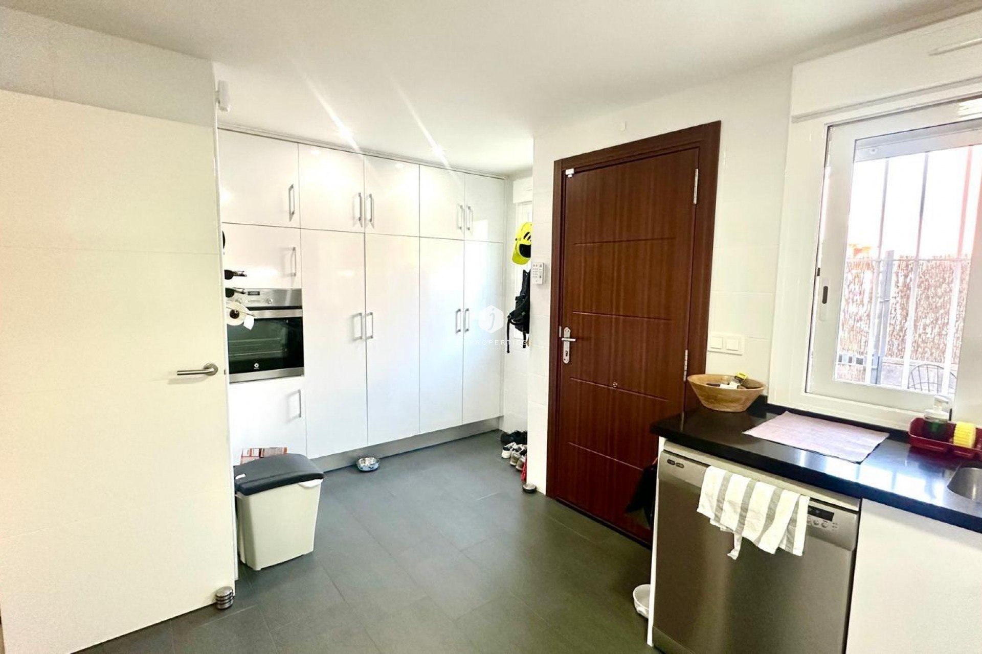 Aus zweiter Hand - Chalet -
Torrevieja - aguas nuevas