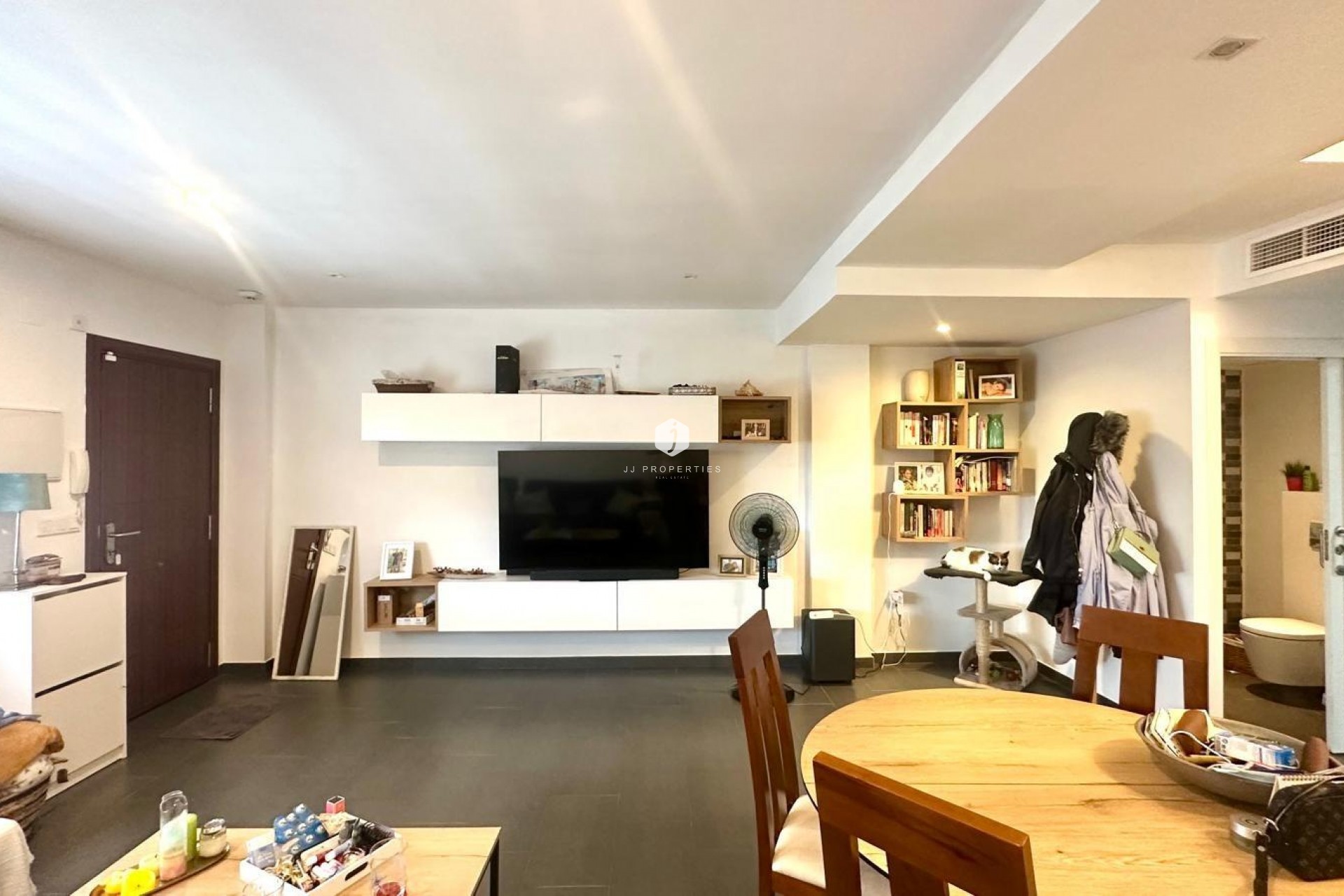 Aus zweiter Hand - Chalet -
Torrevieja - aguas nuevas