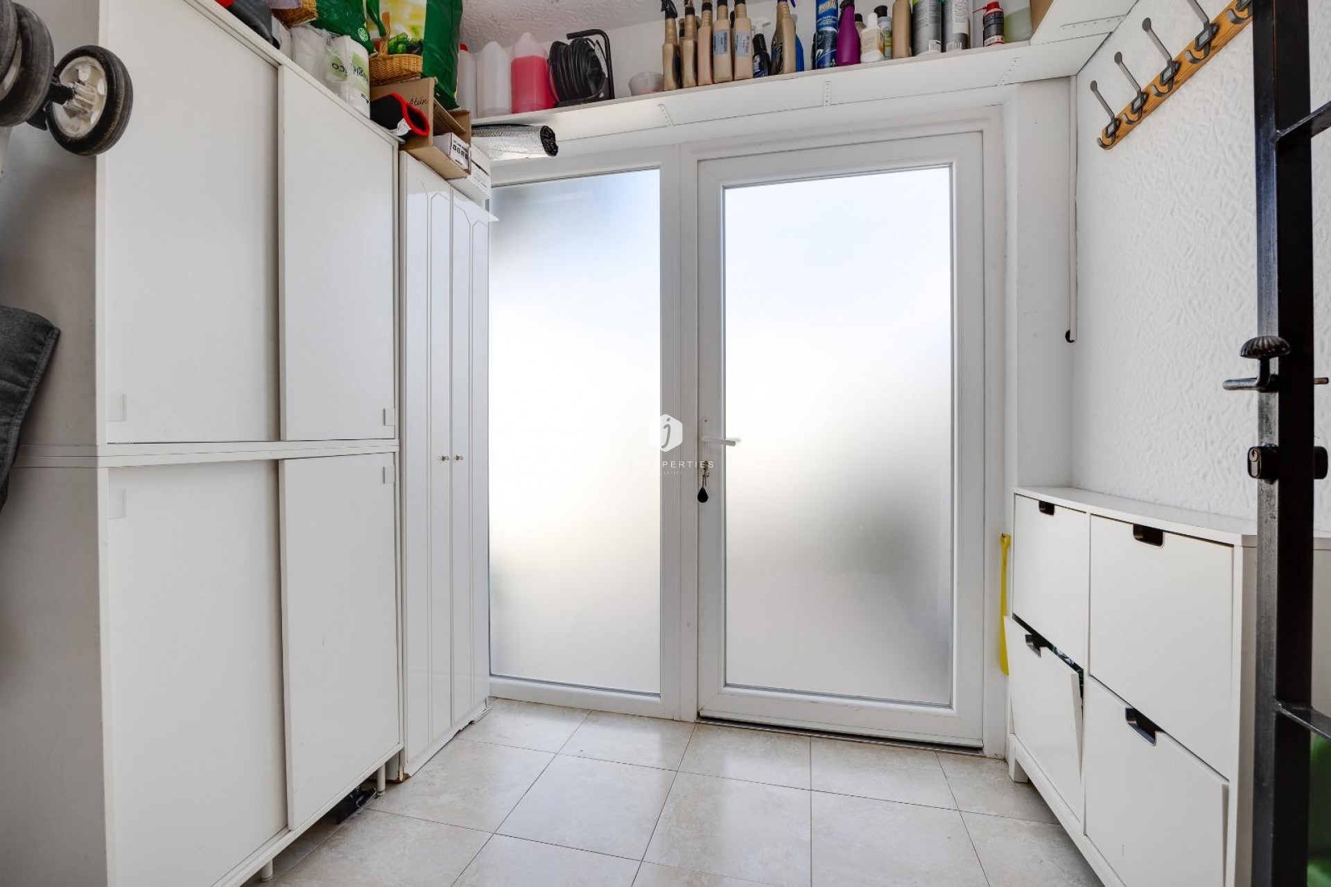 Aus zweiter Hand - Chalet -
Torrevieja - aguas nuevas