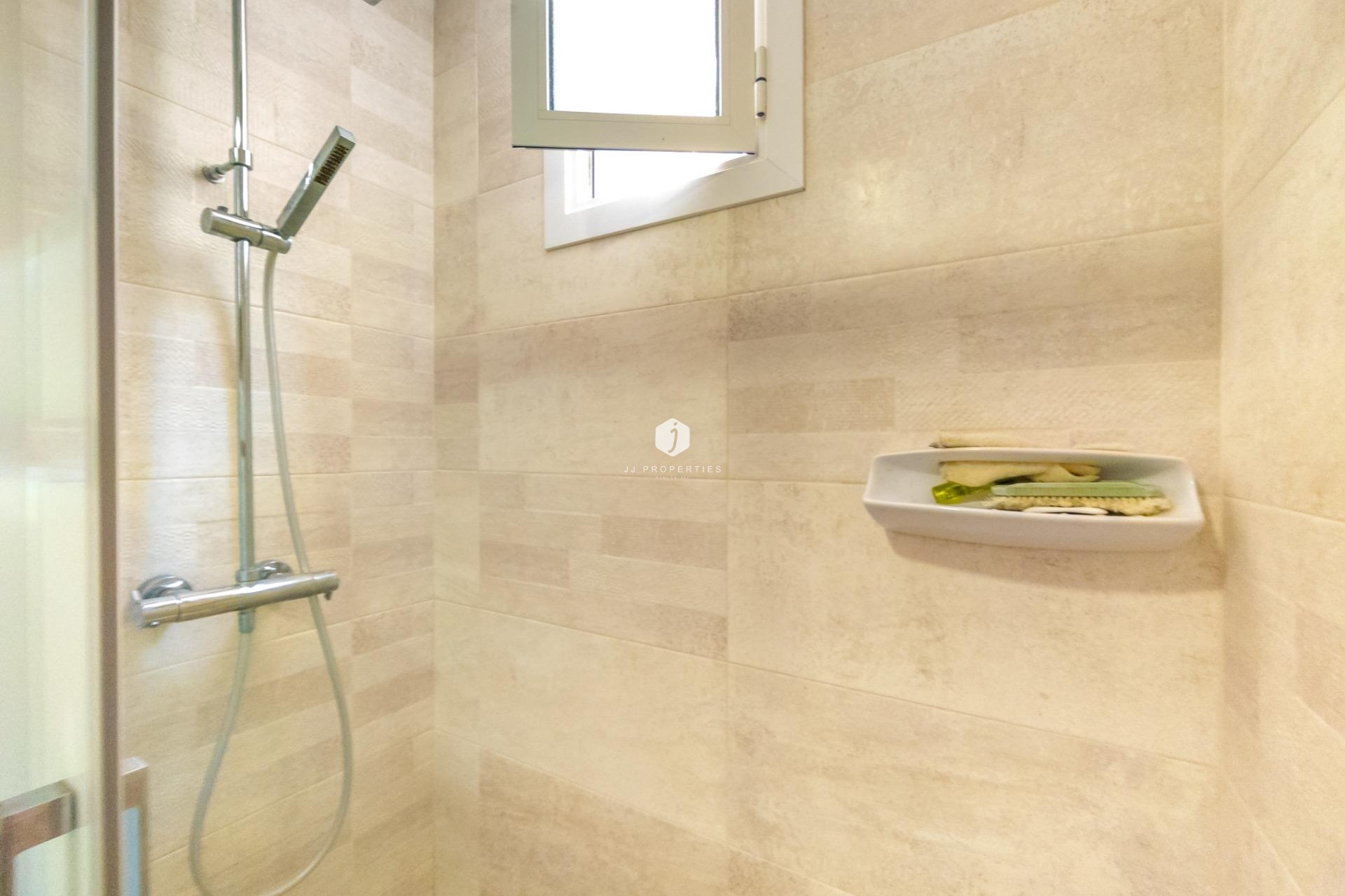 Aus zweiter Hand - Chalet -
Torrevieja - Cabo cervera