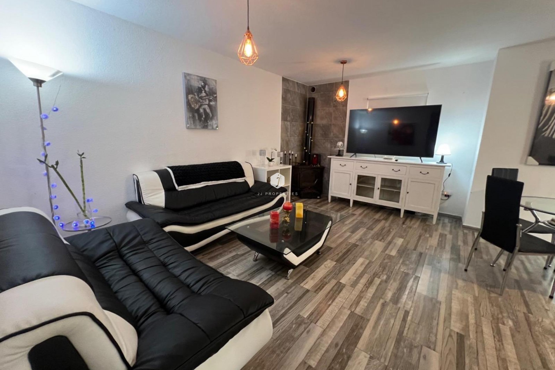 Aus zweiter Hand - Chalet -
Torrevieja - Calas blanca