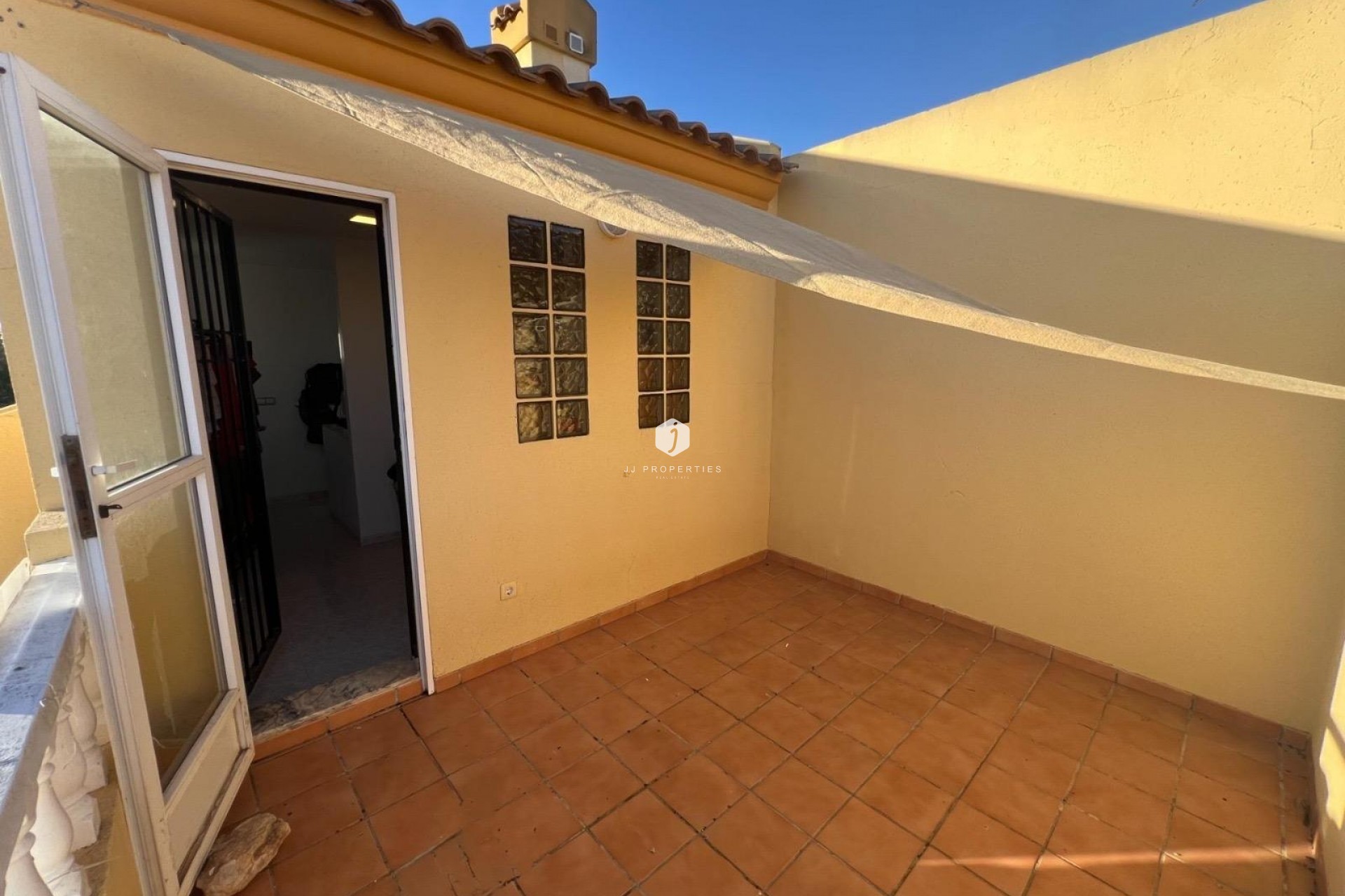 Aus zweiter Hand - Chalet -
Torrevieja - Calas blanca