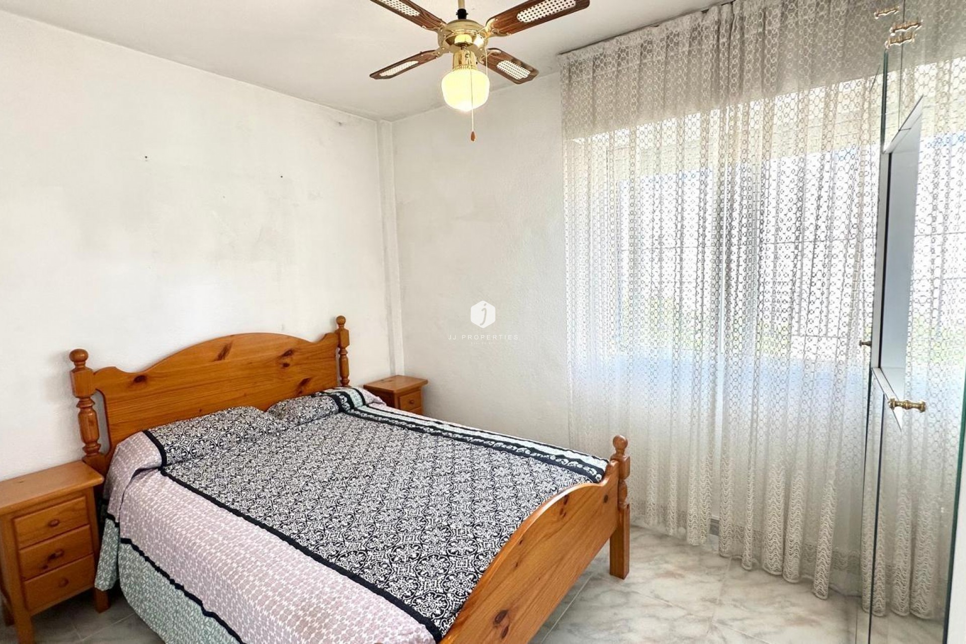 Aus zweiter Hand - Chalet -
Torrevieja - Carrefour