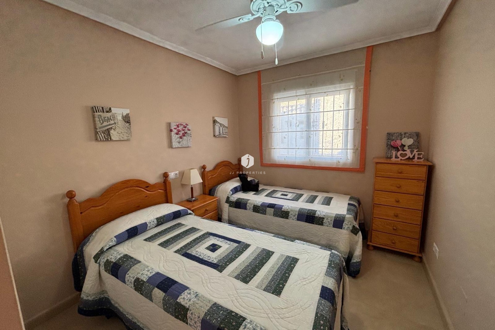 Aus zweiter Hand - Chalet -
Torrevieja - Carrefour