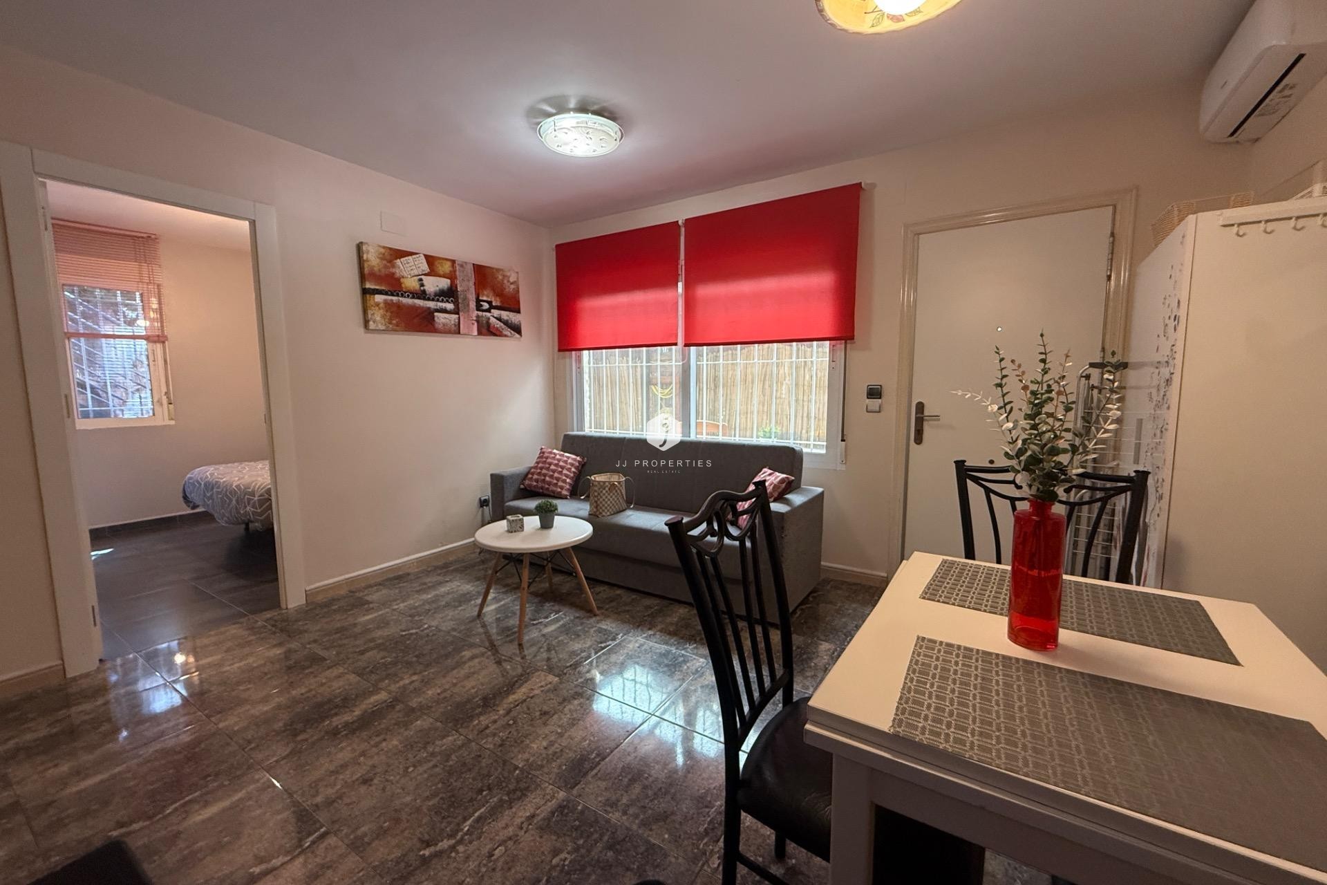 Aus zweiter Hand - Chalet -
Torrevieja - Carrefour