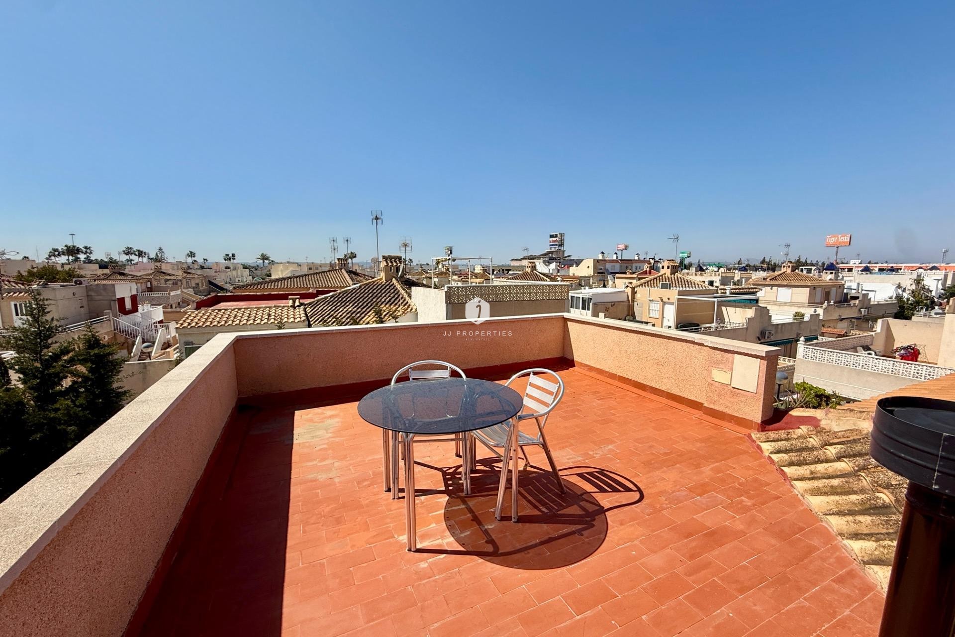 Aus zweiter Hand - Chalet -
Torrevieja - Carrefour