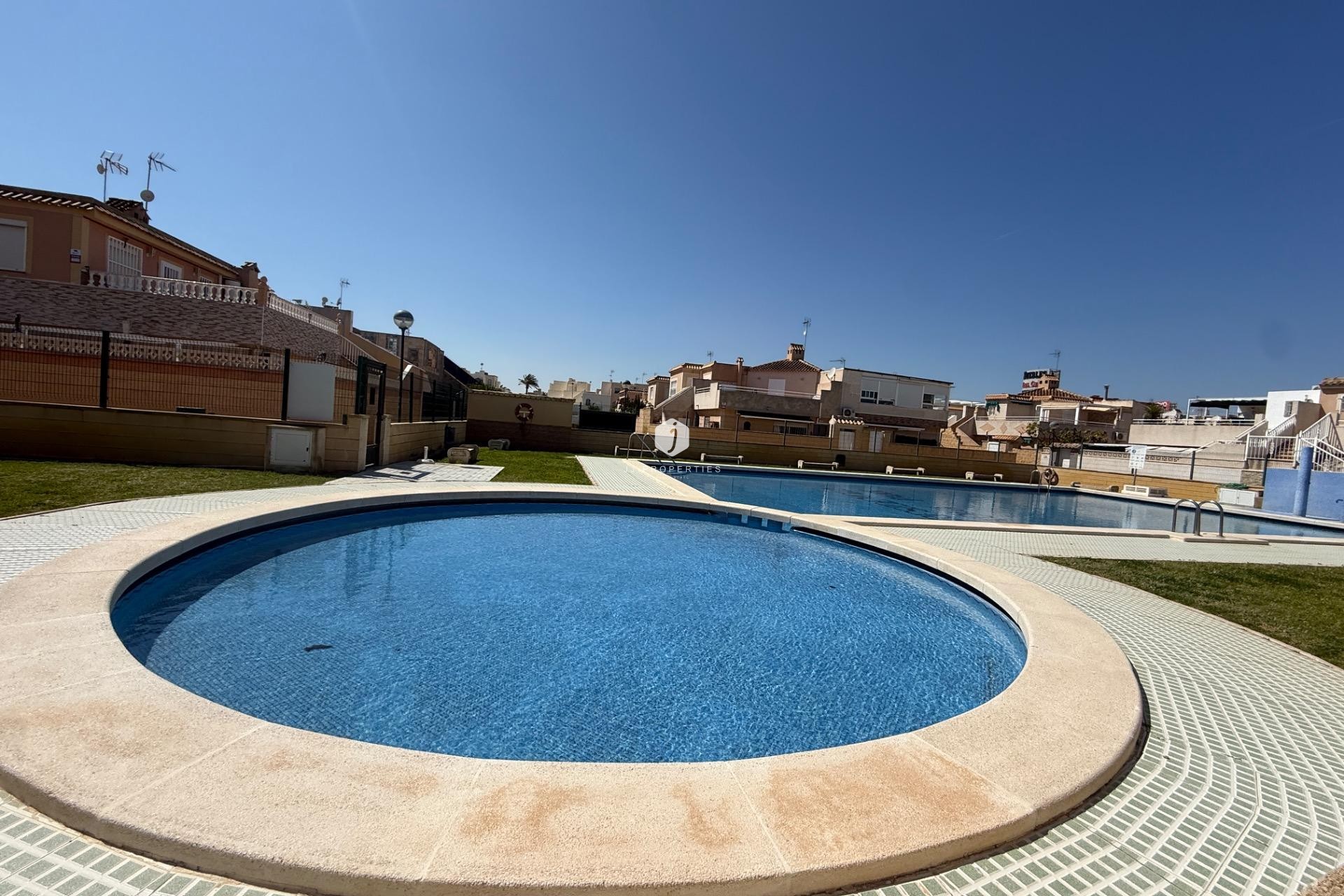 Aus zweiter Hand - Chalet -
Torrevieja - Carrefour