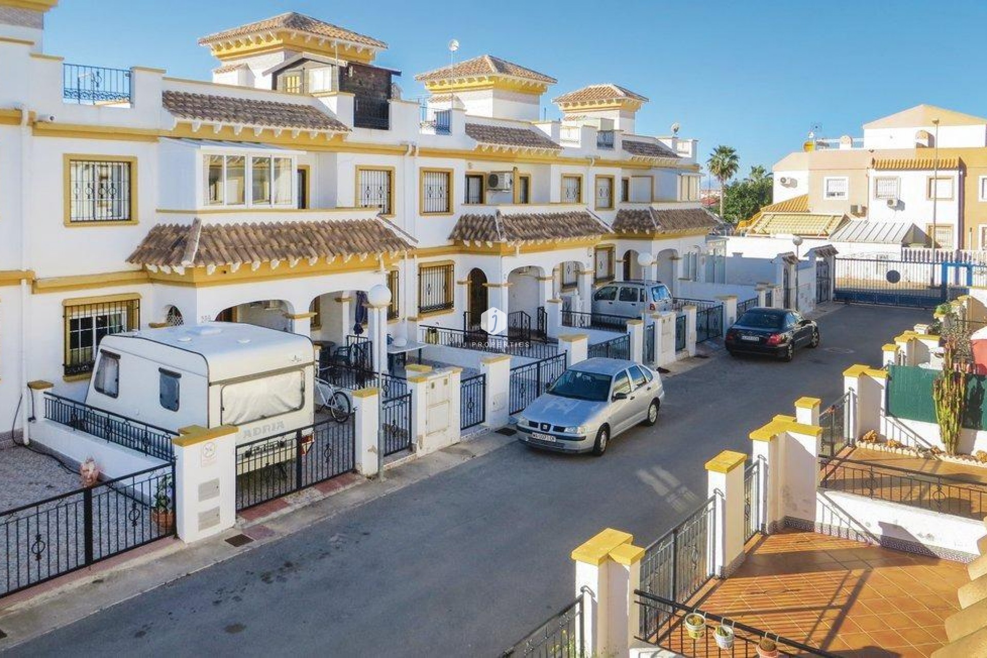 Aus zweiter Hand - Chalet -
Torrevieja - Carrefour