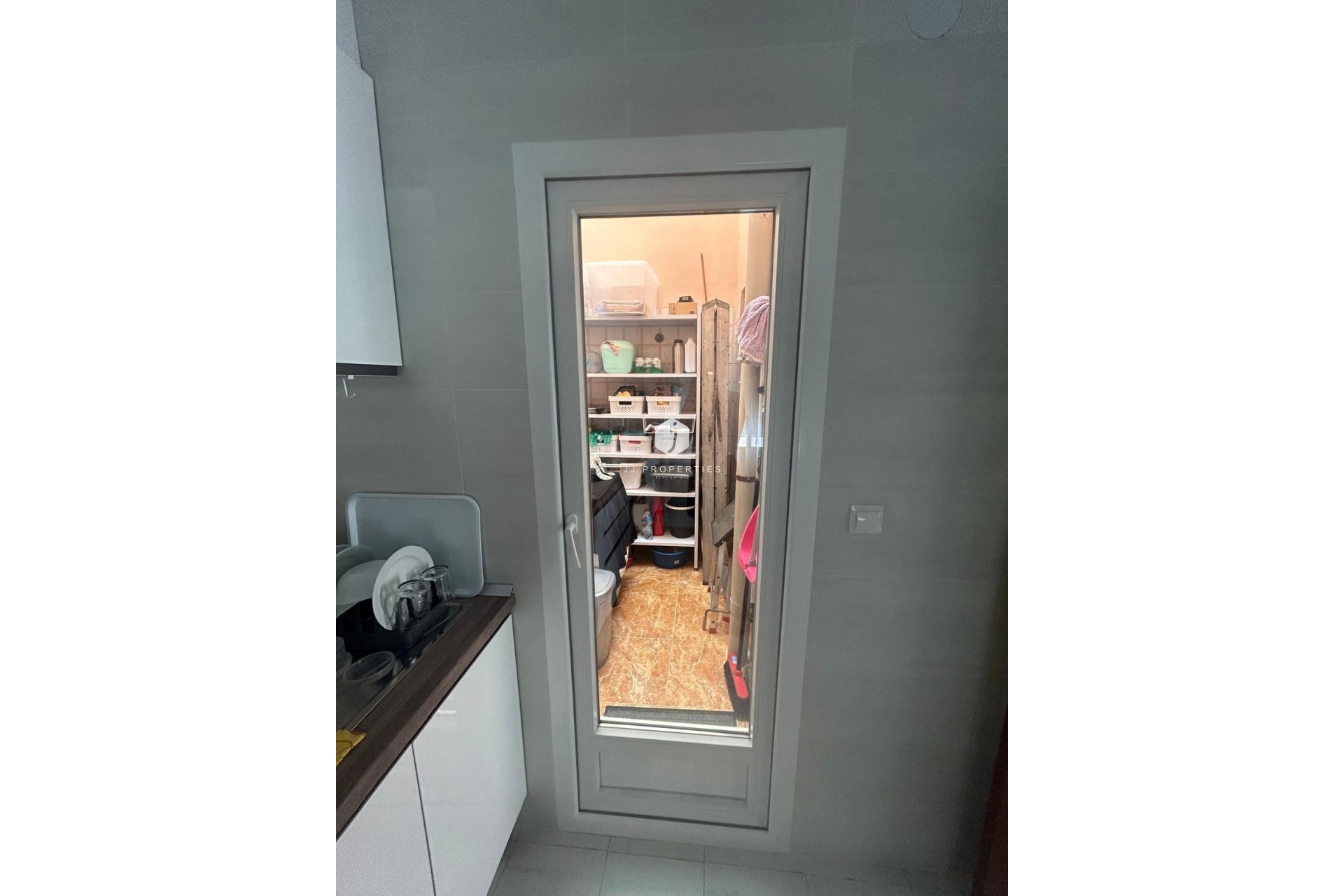 Aus zweiter Hand - Chalet -
Torrevieja - Centro