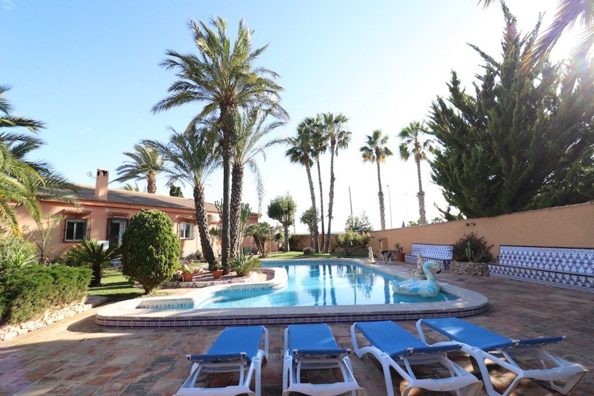 Aus zweiter Hand - Chalet -
Torrevieja - Costa Blanca