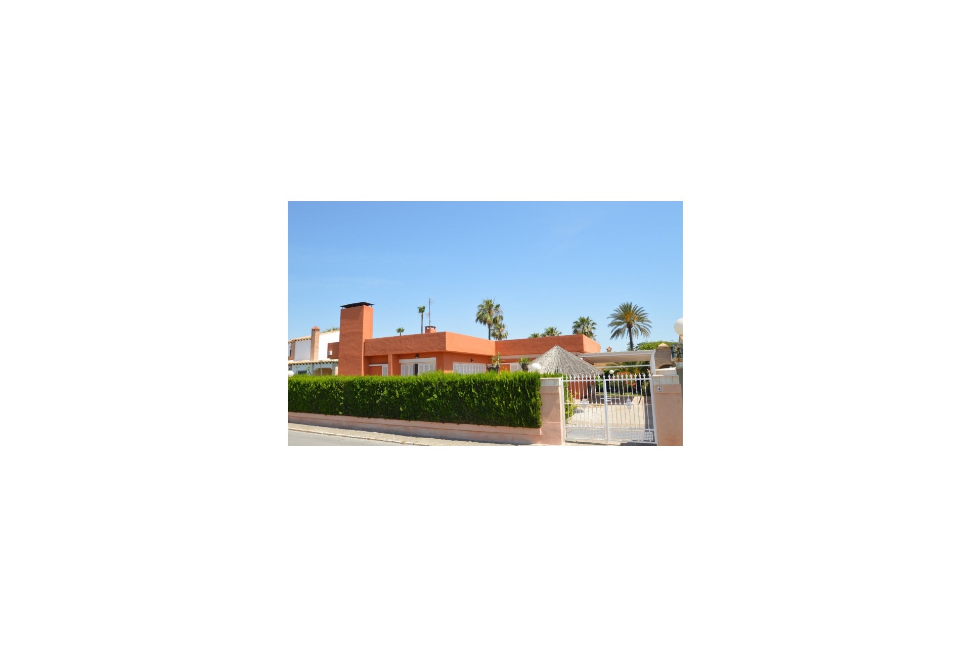 Aus zweiter Hand - Chalet -
Torrevieja - Costa Blanca