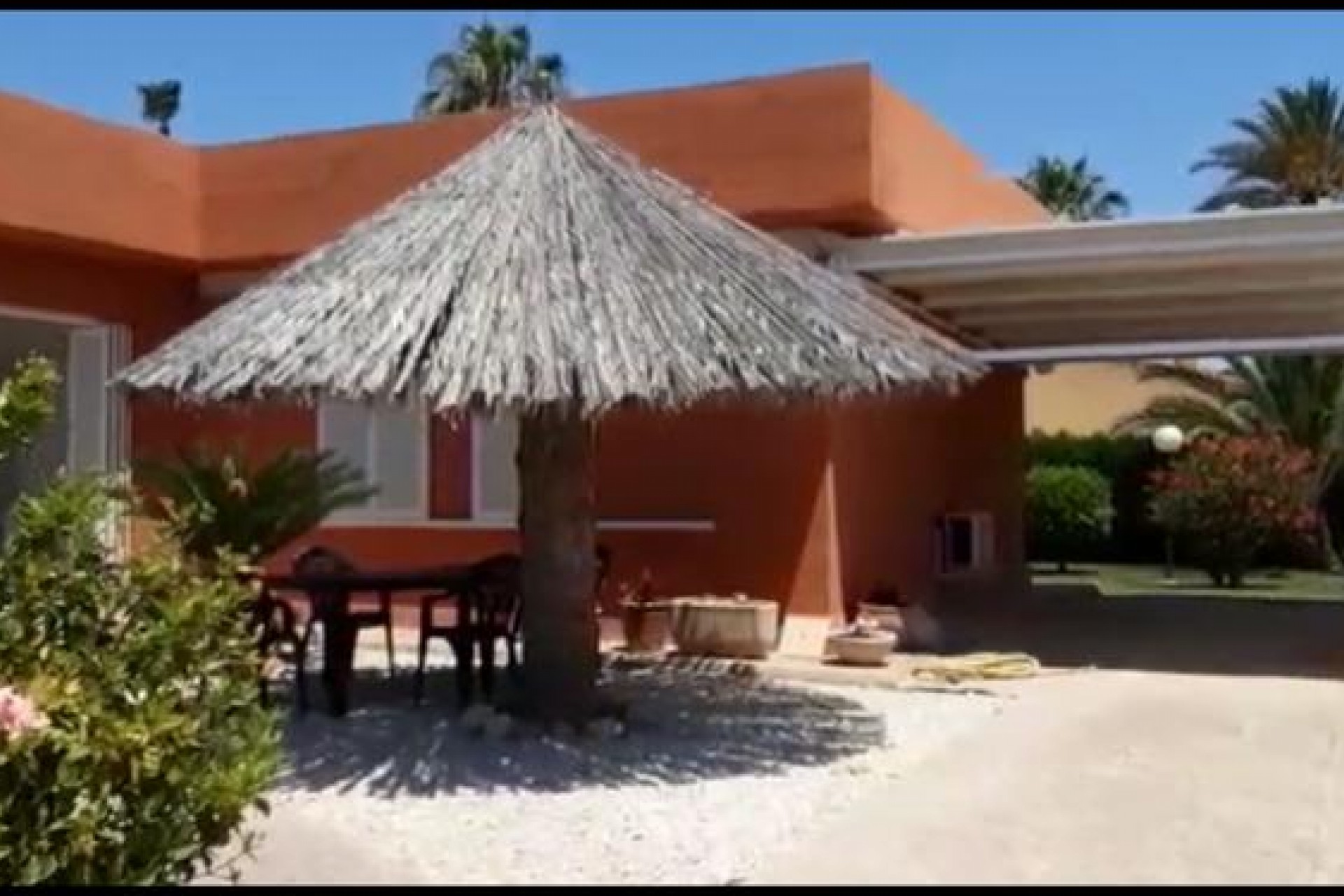 Aus zweiter Hand - Chalet -
Torrevieja - Costa Blanca