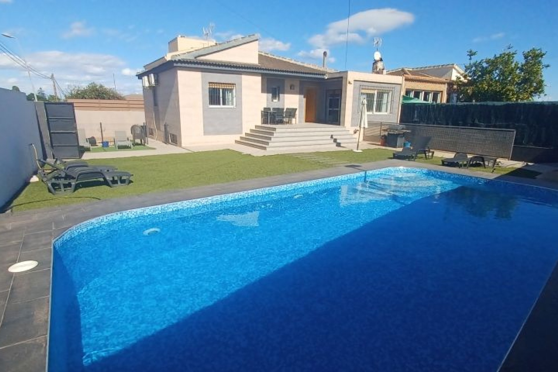 Aus zweiter Hand - Chalet -
Torrevieja - Costa Blanca