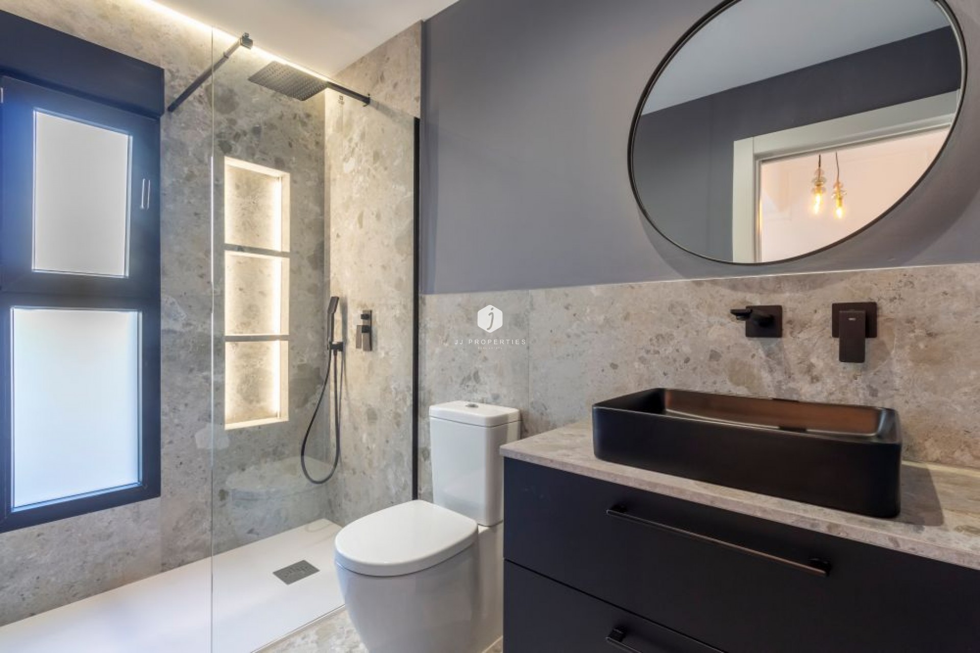 Aus zweiter Hand - Chalet -
Torrevieja - Costa Blanca