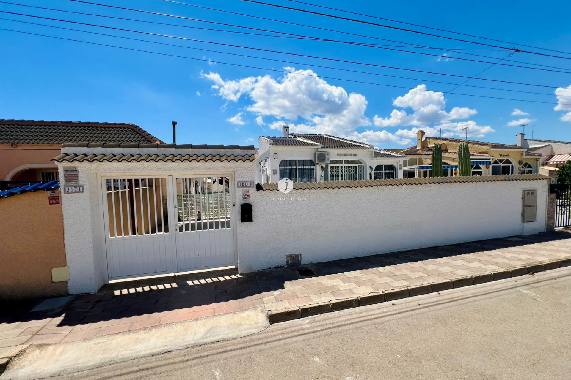 Aus zweiter Hand - Chalet -
Torrevieja - Costa Blanca