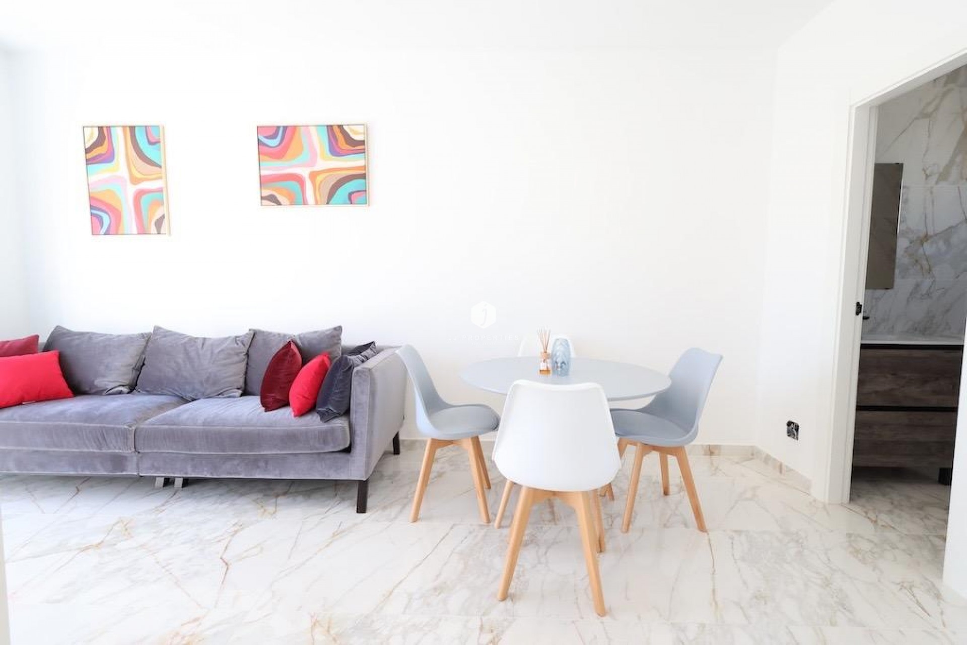 Aus zweiter Hand - Chalet -
Torrevieja - Costa Blanca