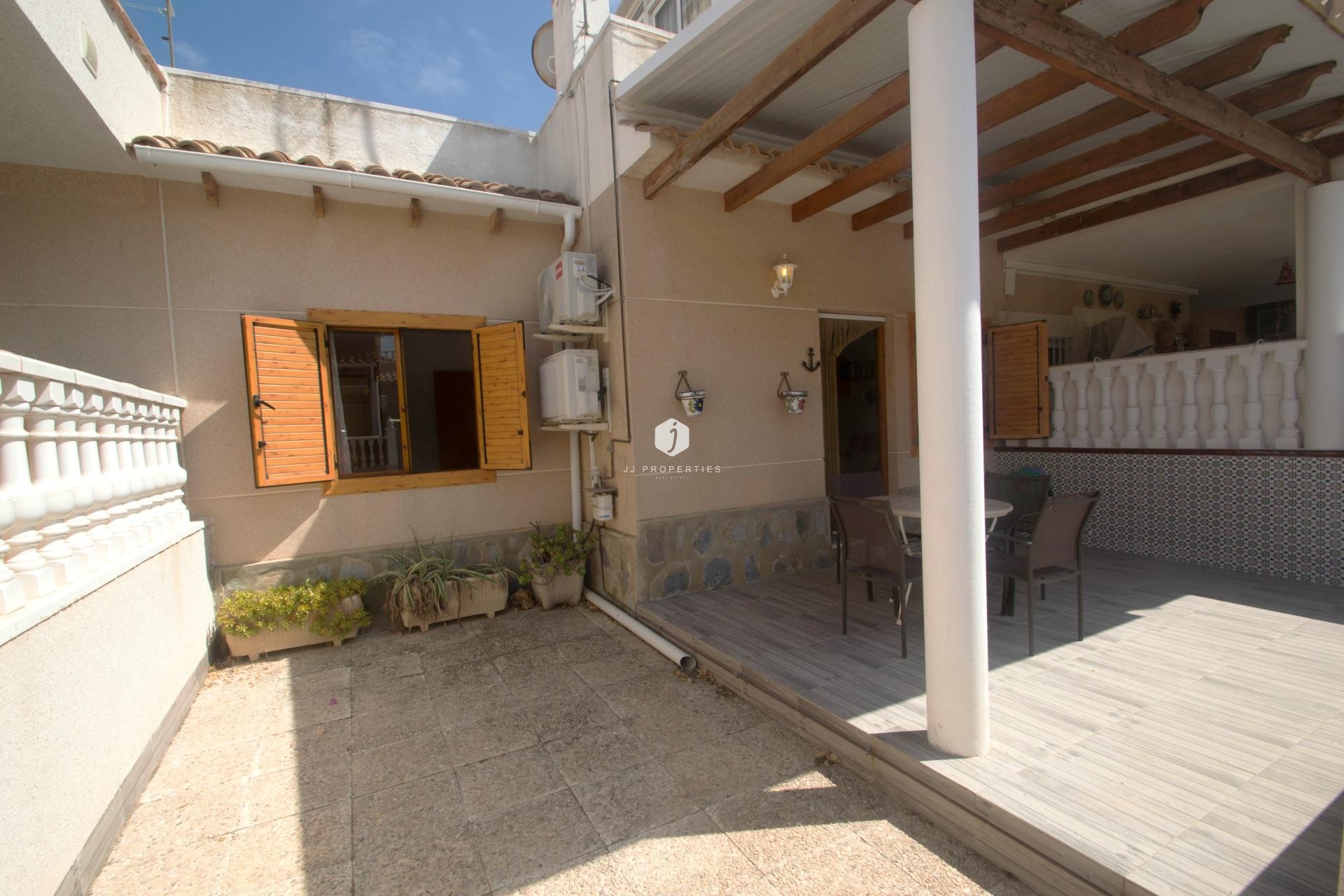 Aus zweiter Hand - Chalet -
Torrevieja - Costa Blanca