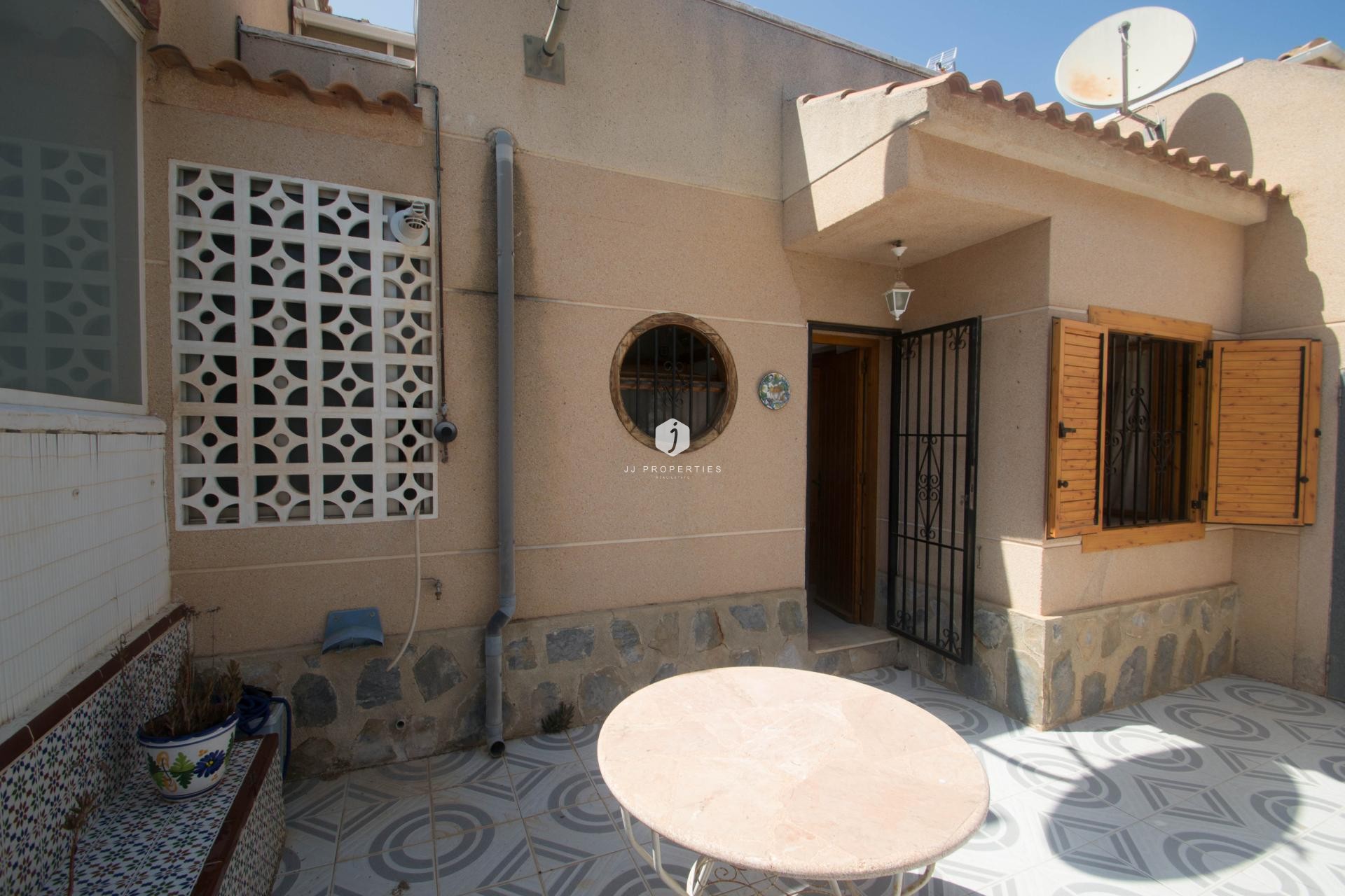 Aus zweiter Hand - Chalet -
Torrevieja - Costa Blanca