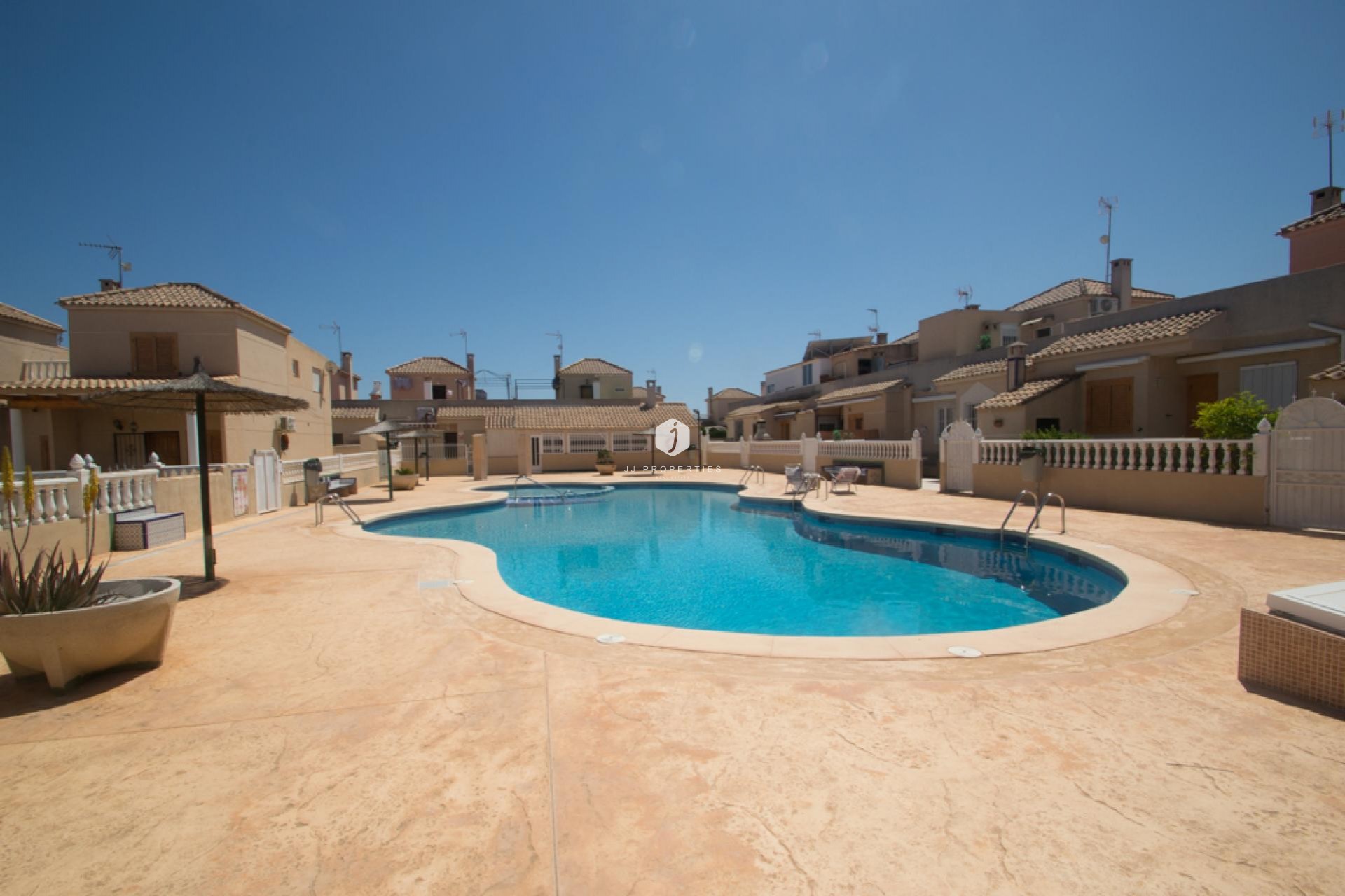 Aus zweiter Hand - Chalet -
Torrevieja - Costa Blanca