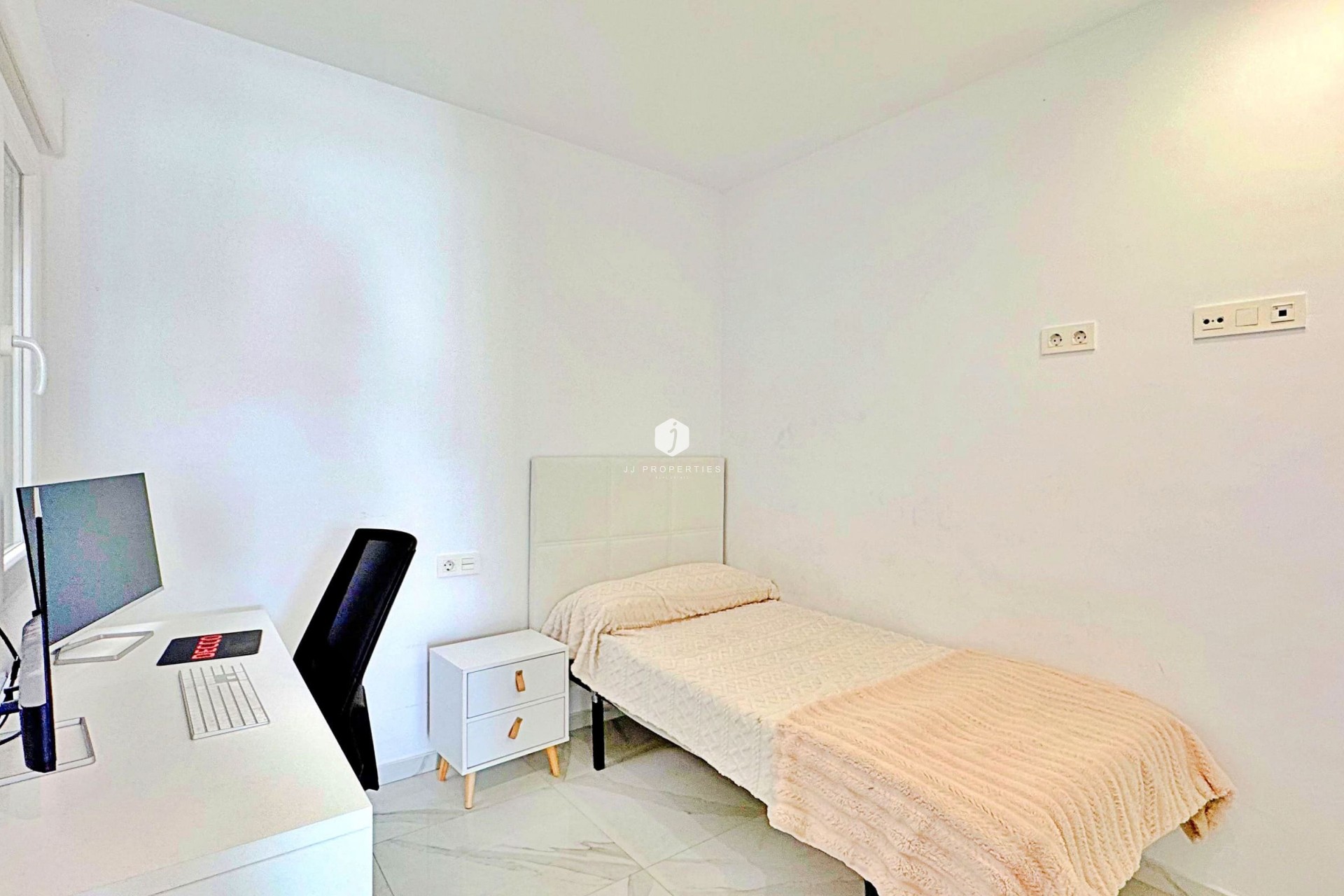 Aus zweiter Hand - Chalet -
Torrevieja - Costa Blanca