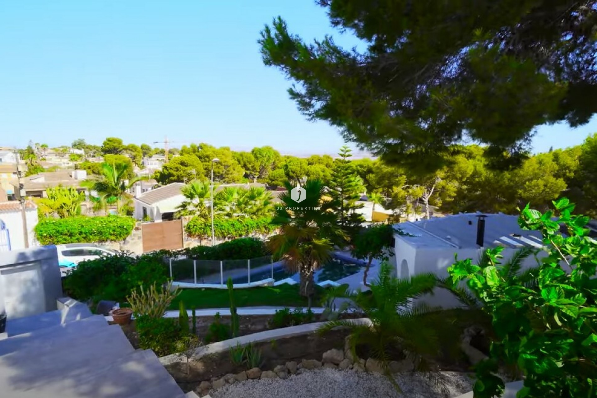 Aus zweiter Hand - Chalet -
Torrevieja - Costa Blanca