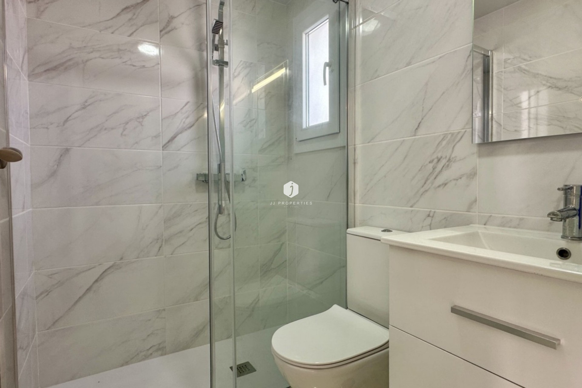 Aus zweiter Hand - Chalet -
Torrevieja - Costa Blanca