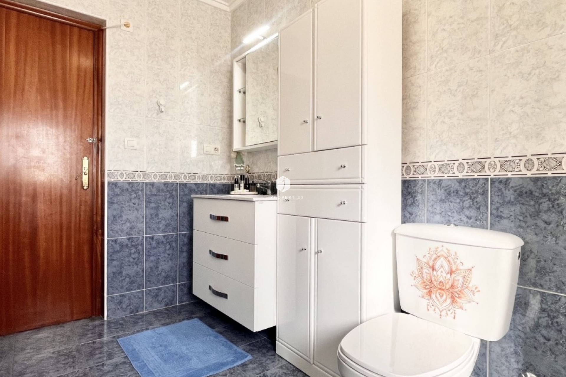 Aus zweiter Hand - Chalet -
Torrevieja - Costa Blanca