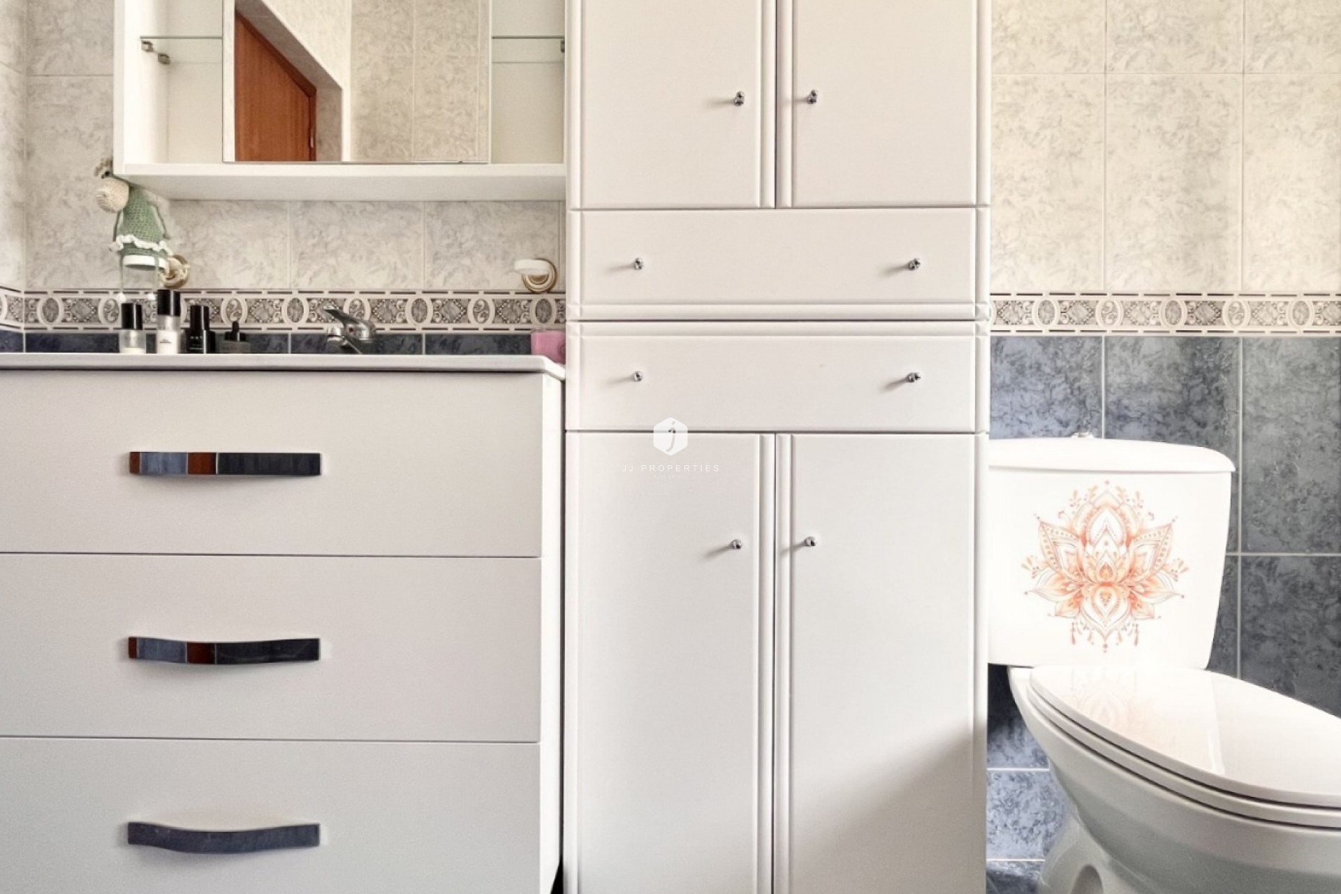 Aus zweiter Hand - Chalet -
Torrevieja - Costa Blanca