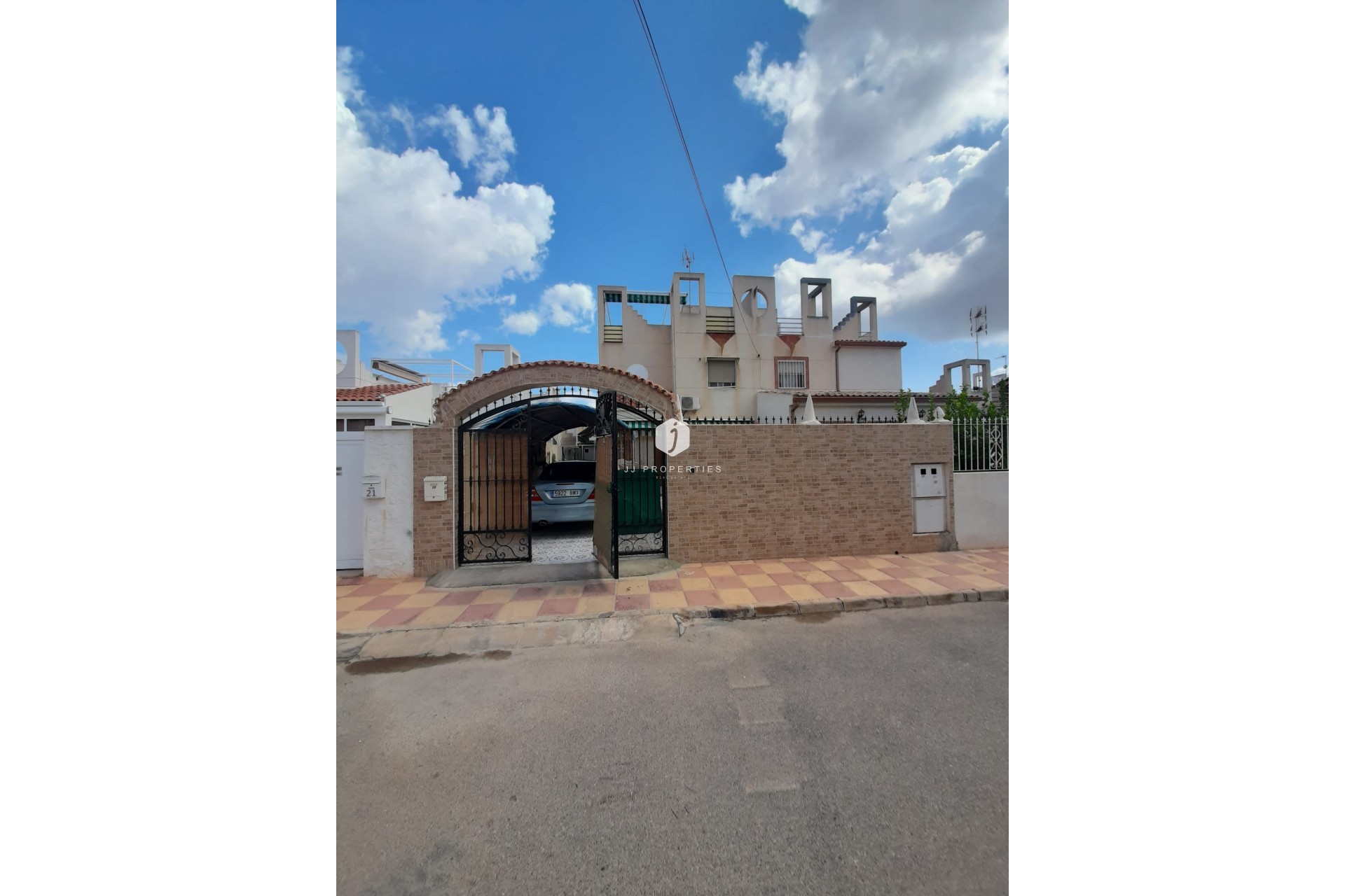 Aus zweiter Hand - Chalet -
Torrevieja - Costa Blanca