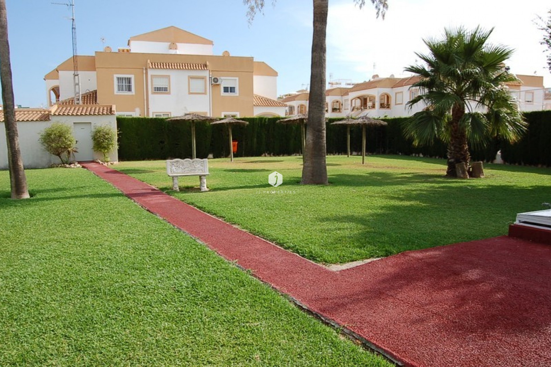 Aus zweiter Hand - Chalet -
Torrevieja - Costa Blanca