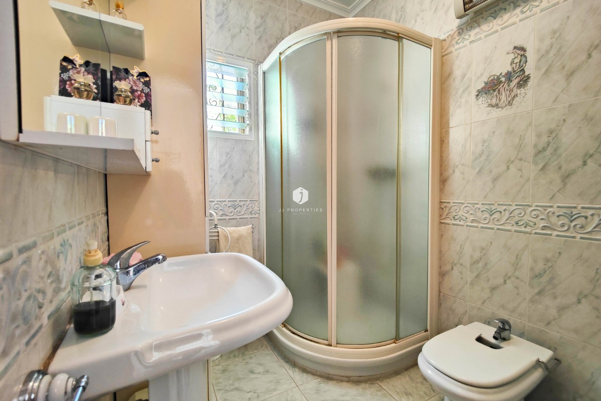 Aus zweiter Hand - Chalet -
Torrevieja - Costa Blanca