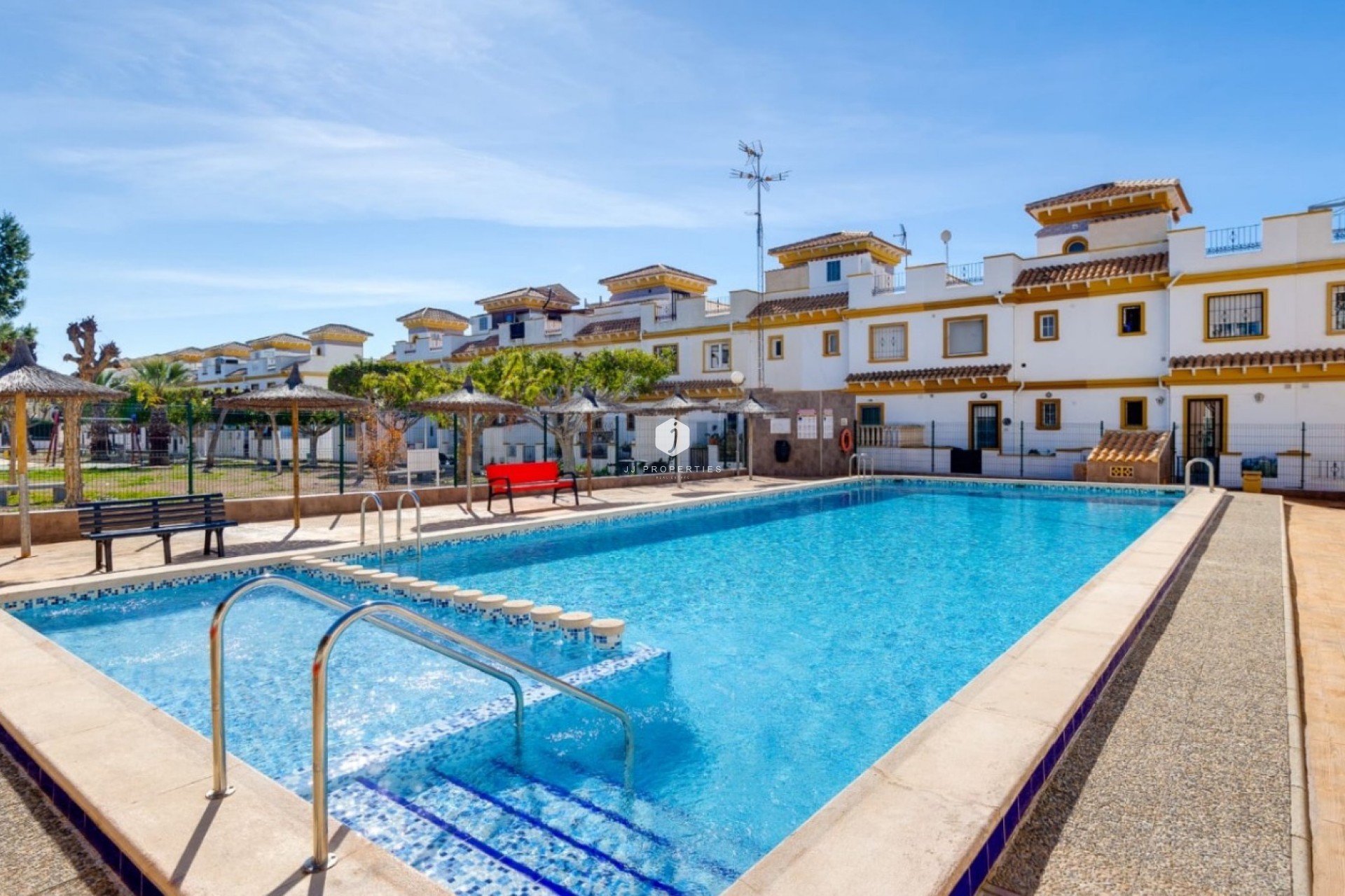 Aus zweiter Hand - Chalet -
Torrevieja - Costa Blanca