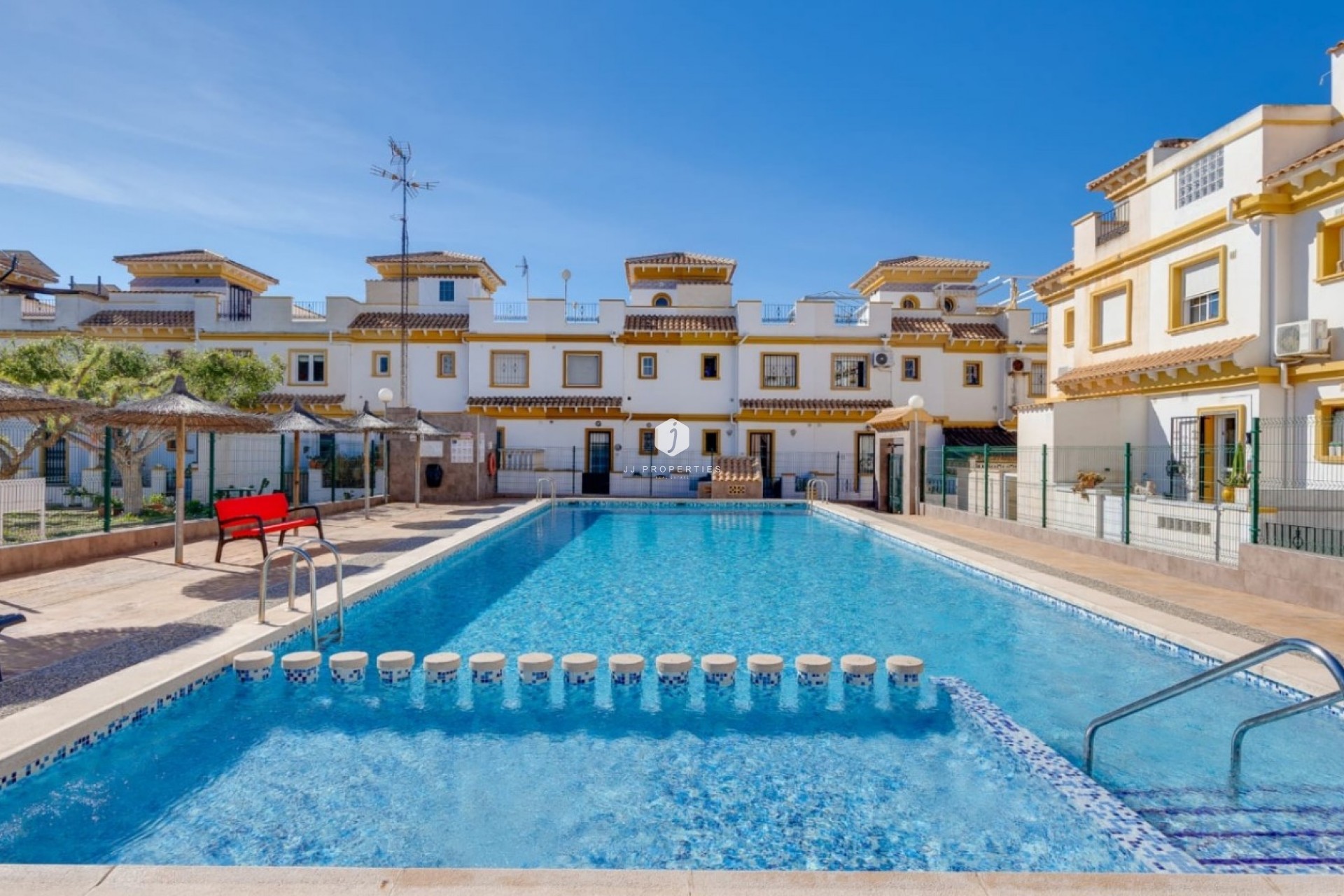 Aus zweiter Hand - Chalet -
Torrevieja - Costa Blanca