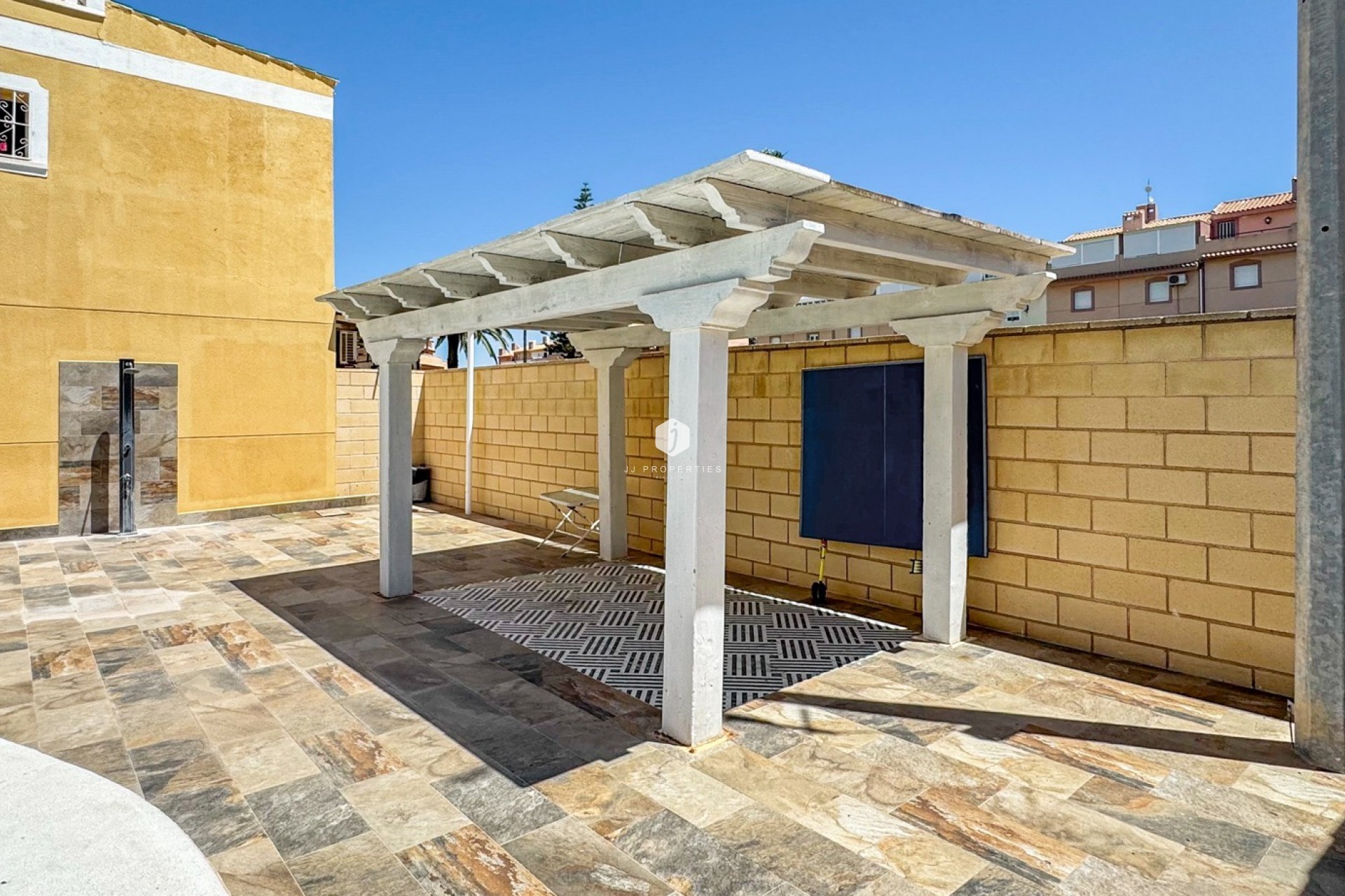 Aus zweiter Hand - Chalet -
Torrevieja - Costa Blanca