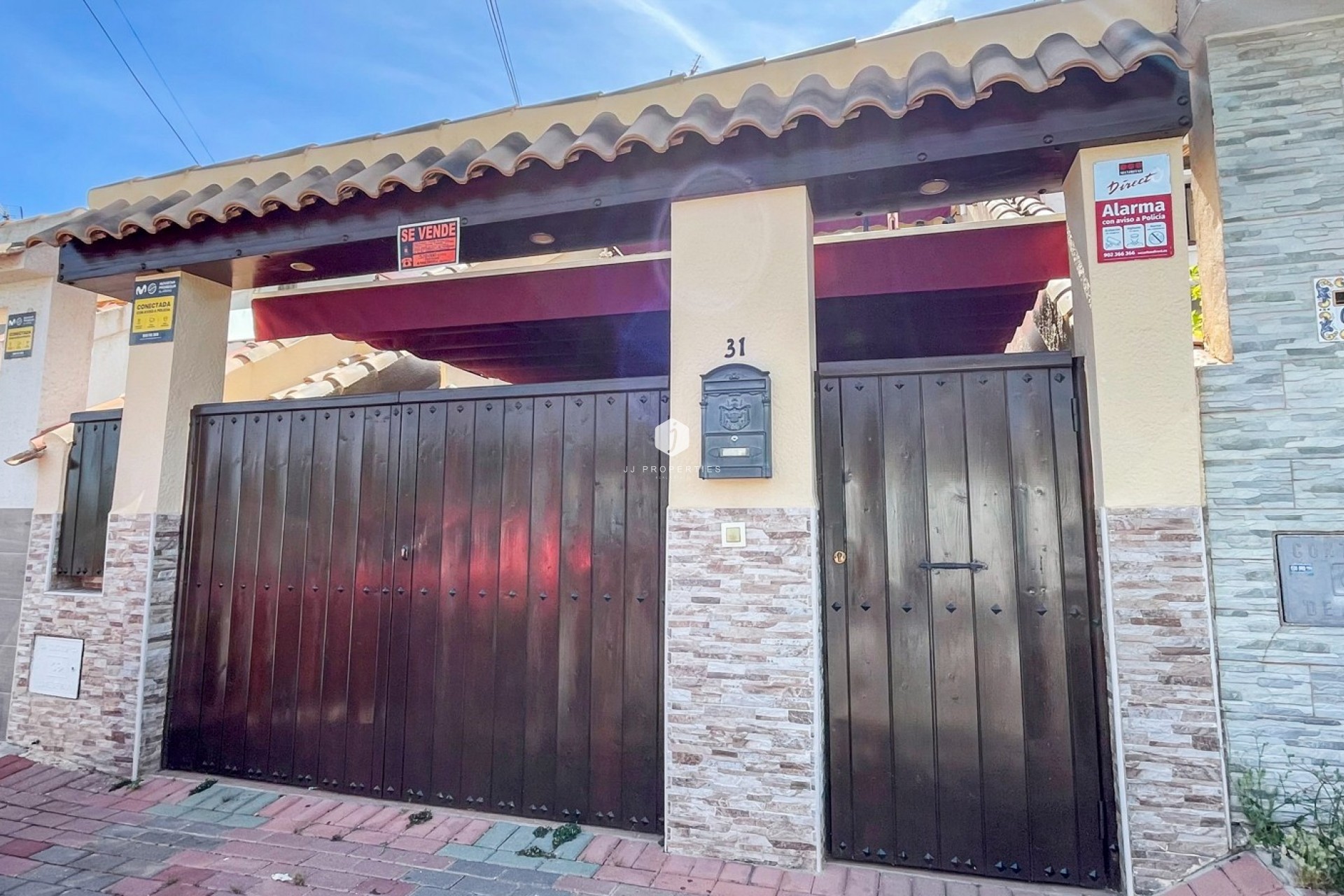Aus zweiter Hand - Chalet -
Torrevieja - Costa Blanca