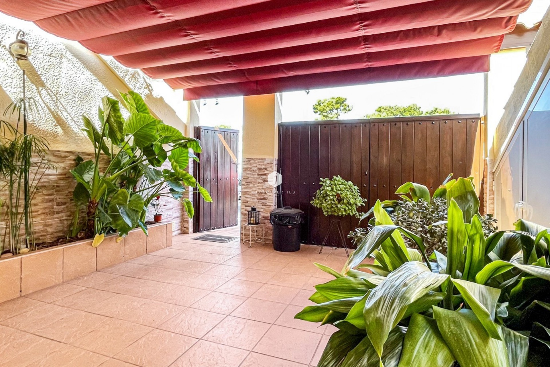 Aus zweiter Hand - Chalet -
Torrevieja - Costa Blanca