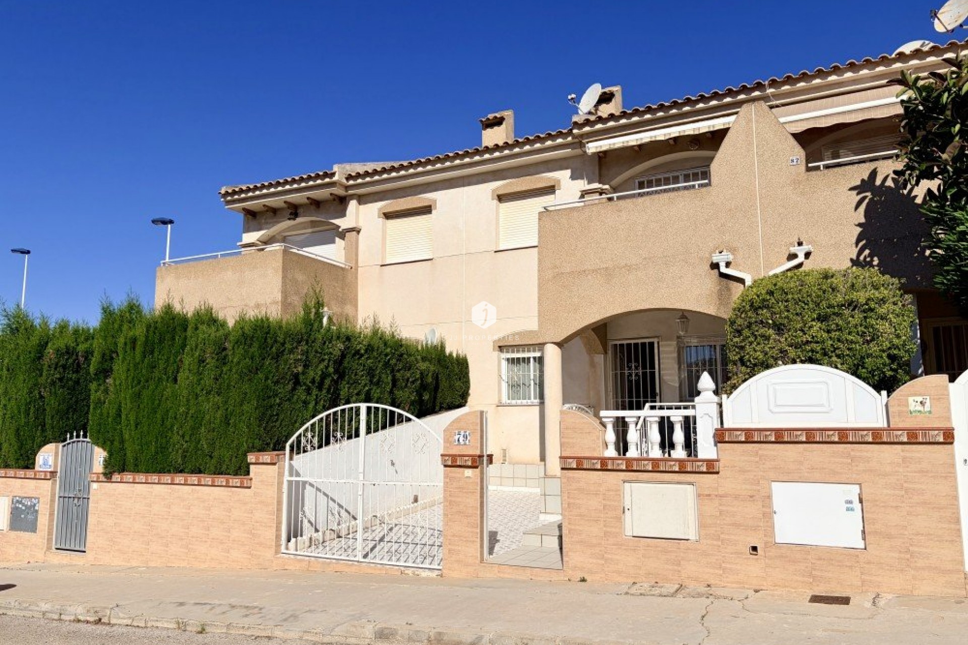 Aus zweiter Hand - Chalet -
Torrevieja - Costa Blanca