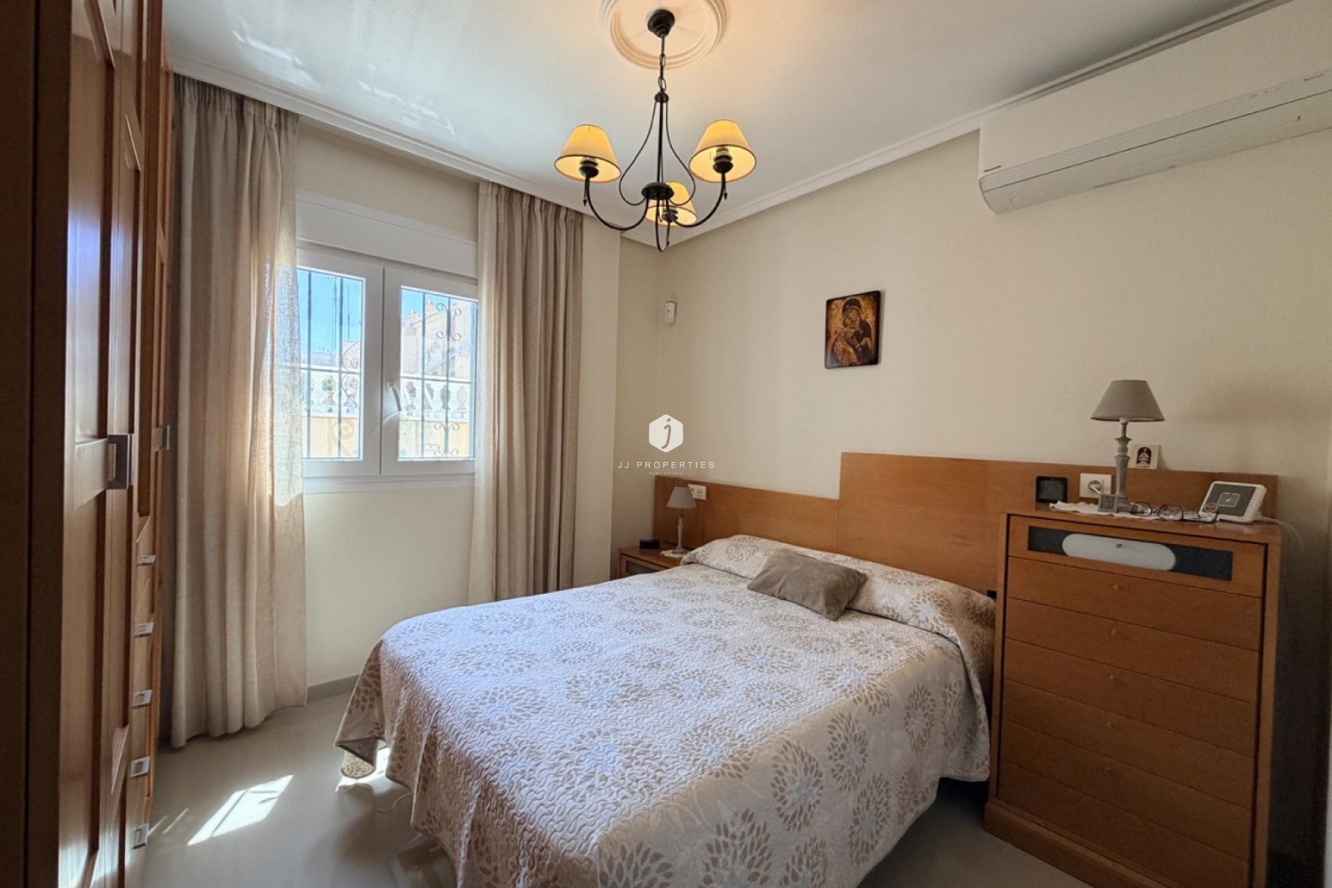 Aus zweiter Hand - Chalet -
Torrevieja - Costa Blanca