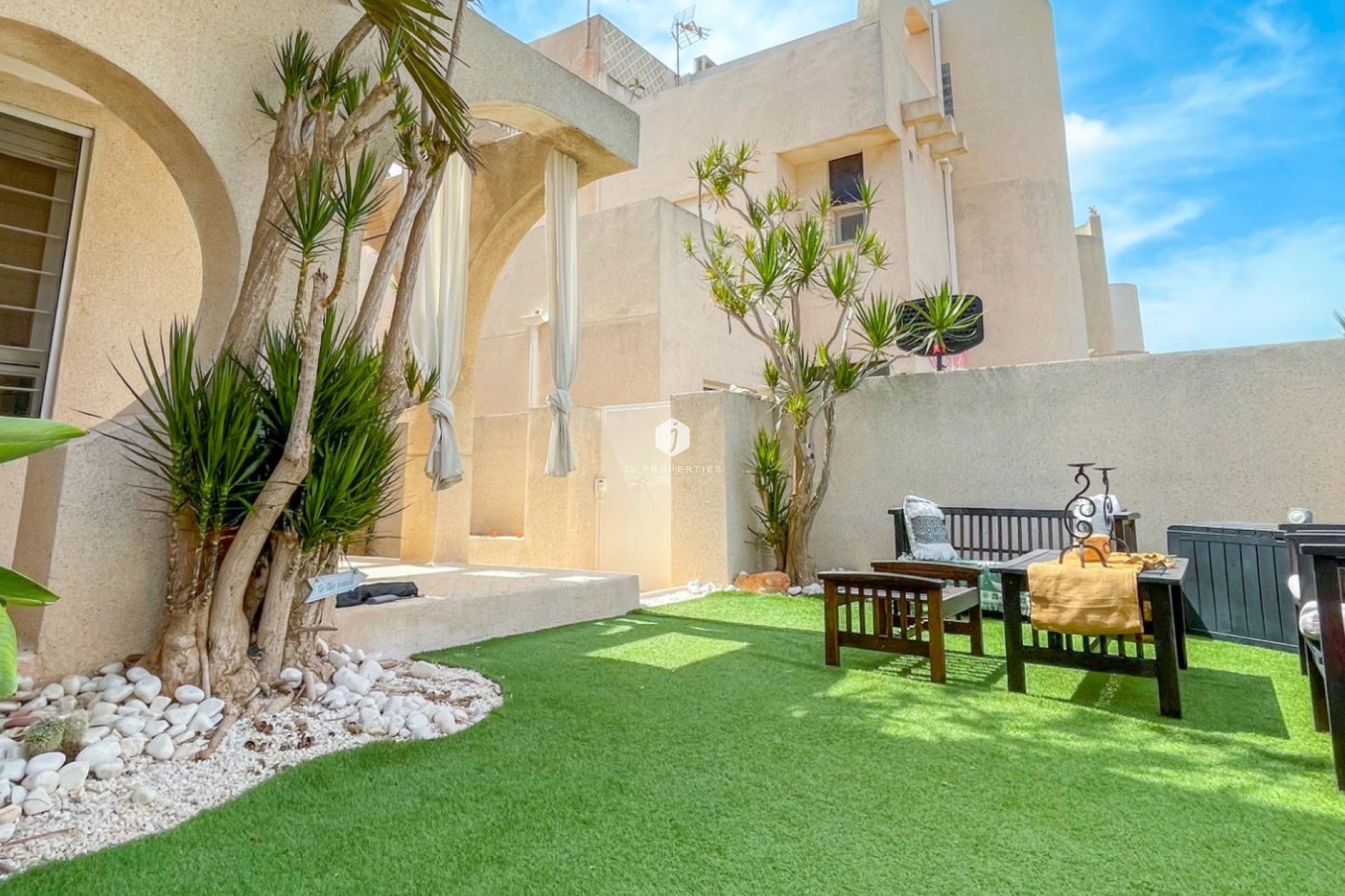 Aus zweiter Hand - Chalet -
Torrevieja - Costa Blanca