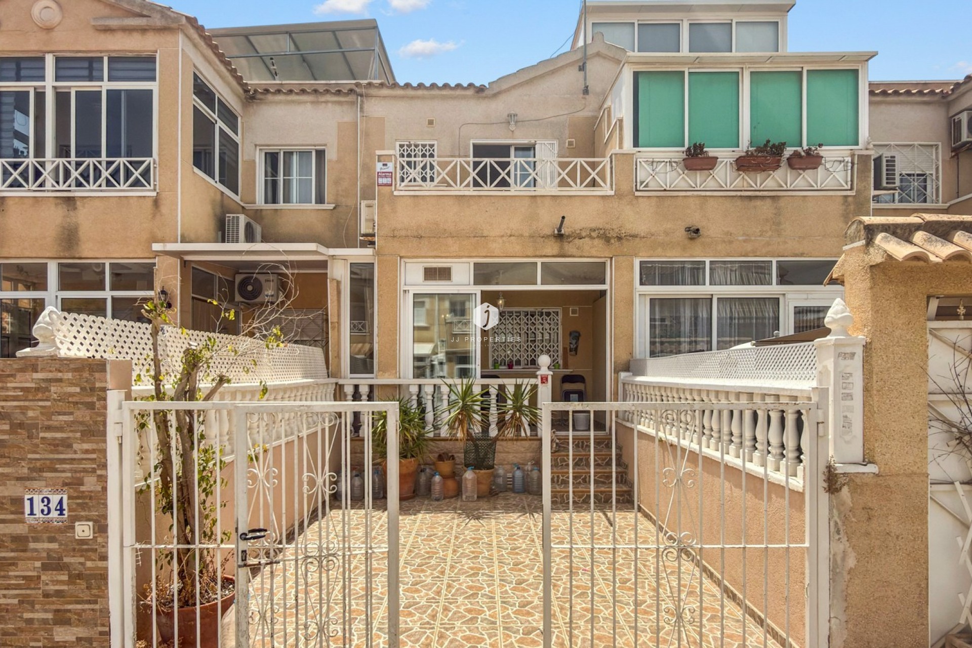 Aus zweiter Hand - Chalet -
Torrevieja - Costa Blanca
