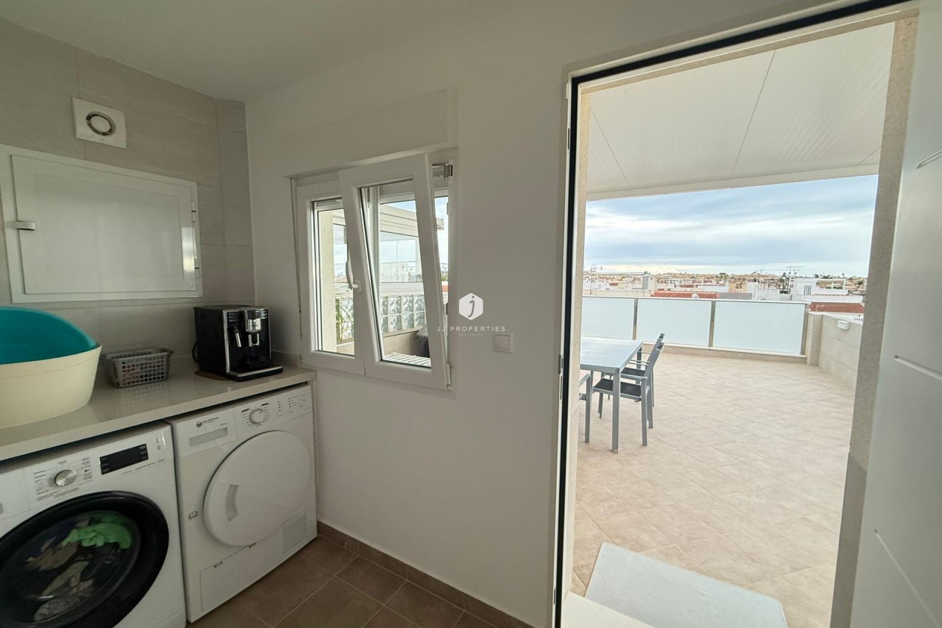Aus zweiter Hand - Chalet -
Torrevieja - El chaparral