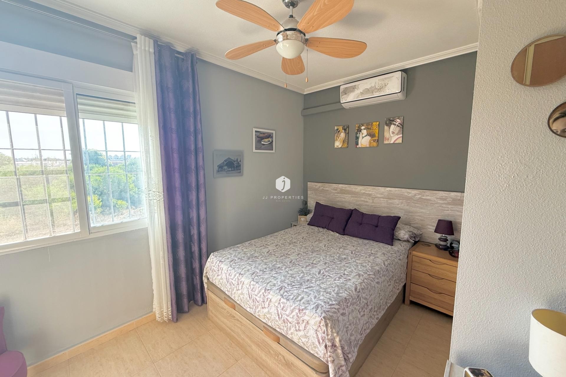 Aus zweiter Hand - Chalet -
Torrevieja - El Limonar