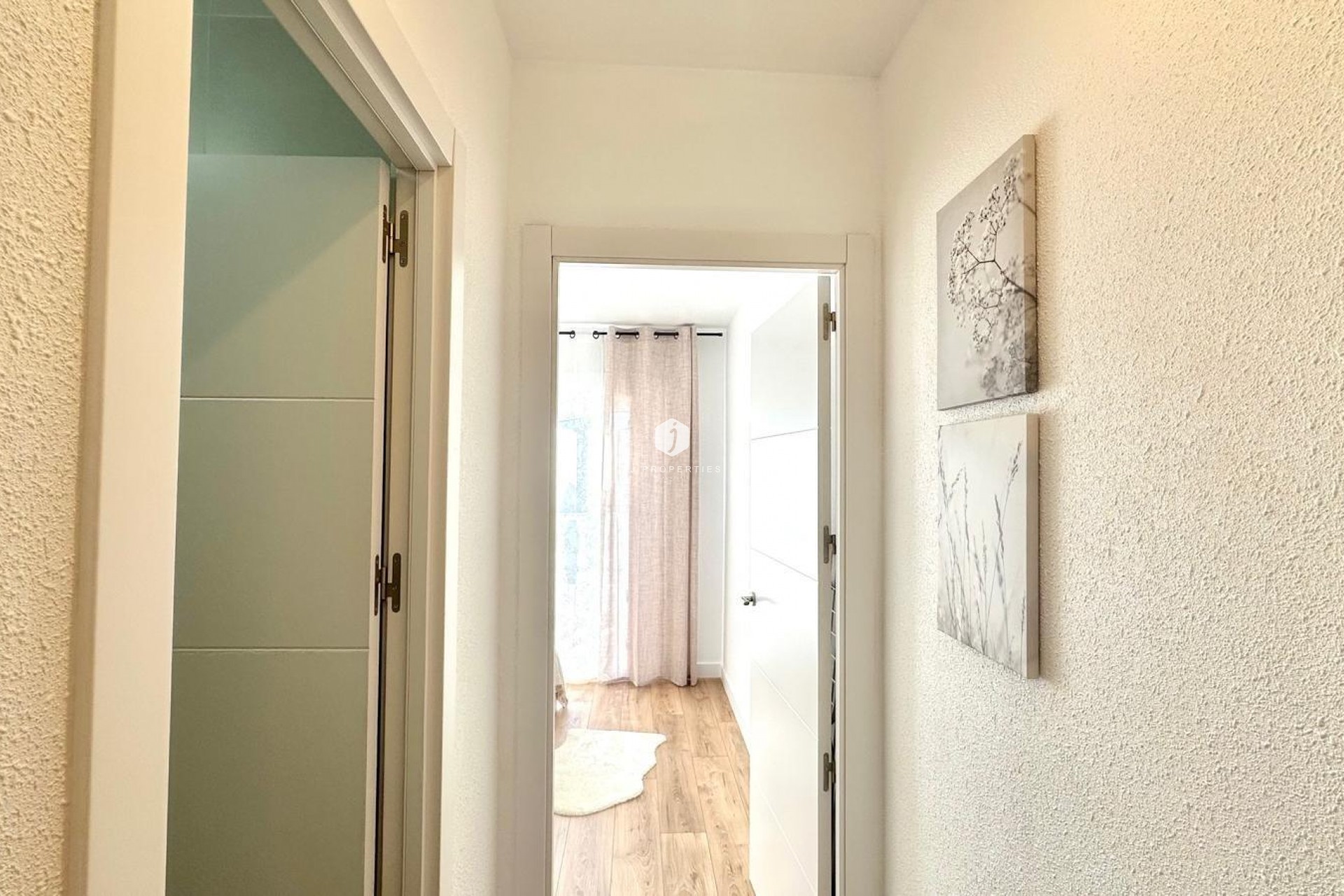 Aus zweiter Hand - Chalet -
Torrevieja - Estacion de autobuses