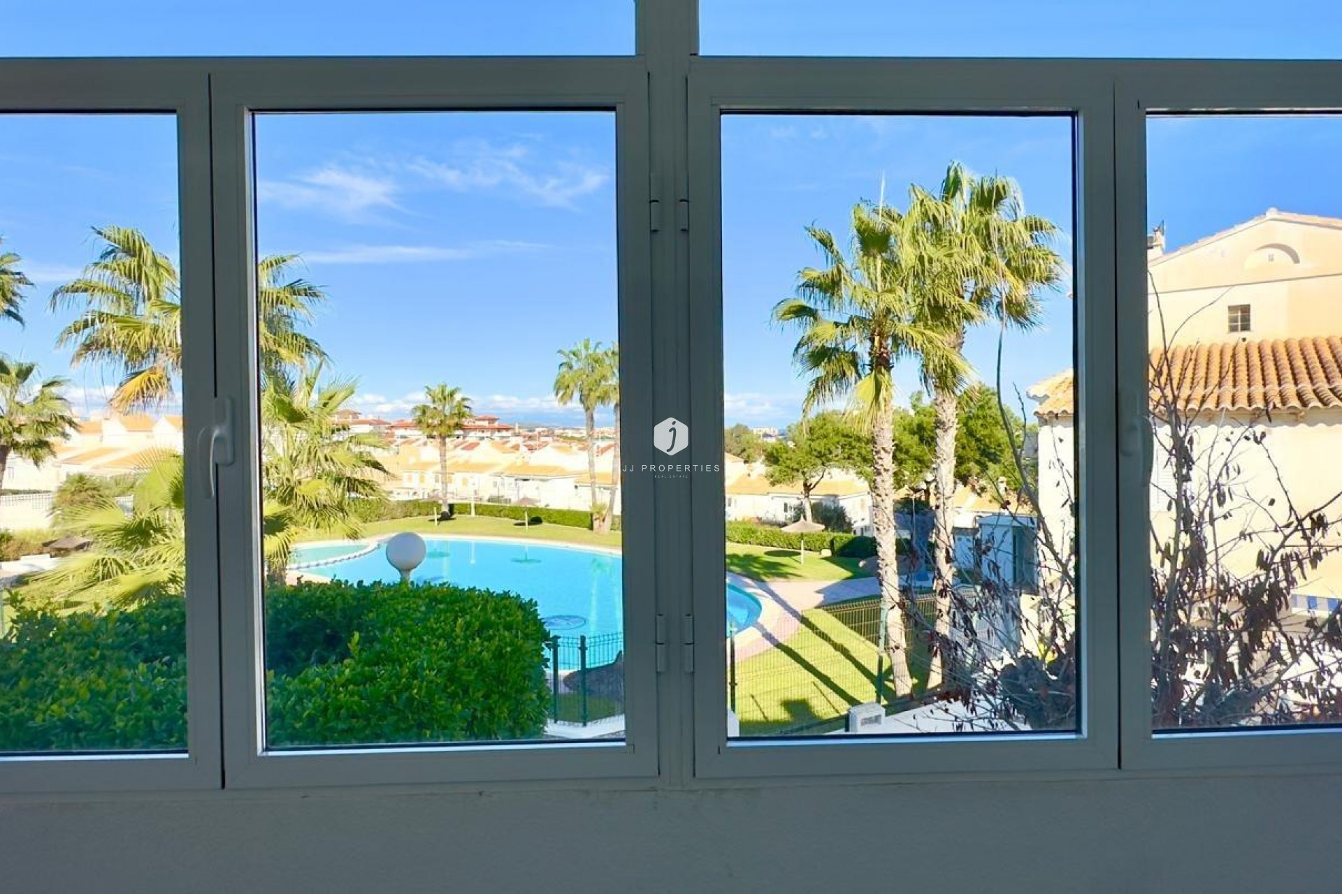 Aus zweiter Hand - Chalet -
Torrevieja - La Mata