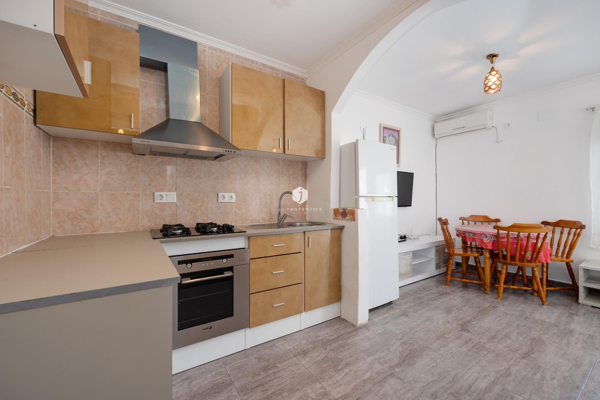 Aus zweiter Hand - Chalet -
Torrevieja - La Siesta - El Salado - Torreta