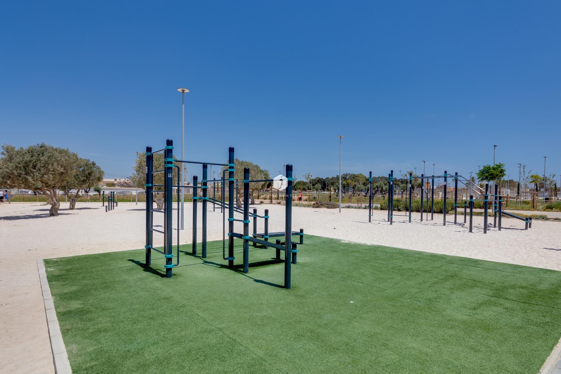 Aus zweiter Hand - Chalet -
Torrevieja - La Siesta - El Salado - Torreta