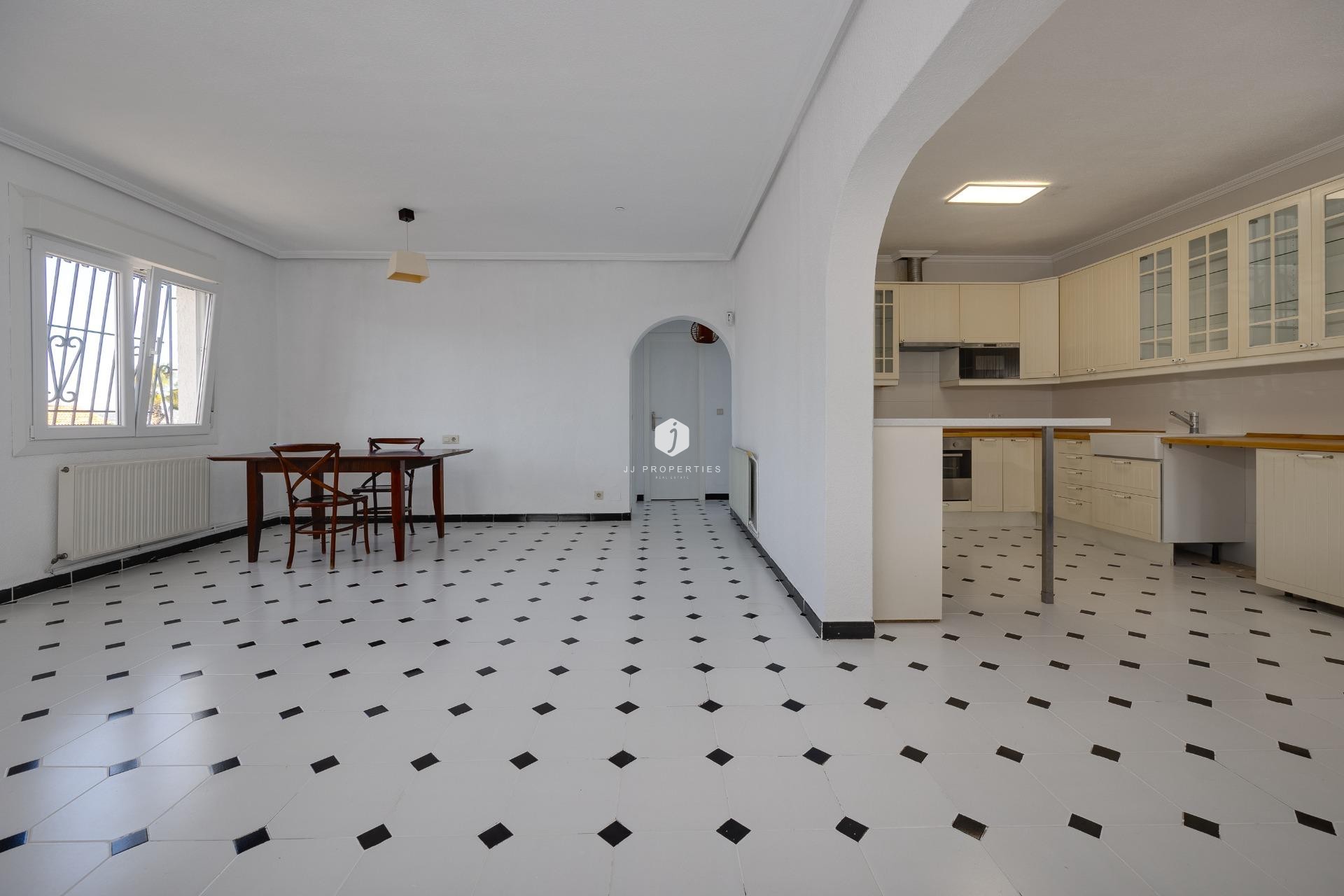 Aus zweiter Hand - Chalet -
Torrevieja - La Siesta - El Salado - Torreta