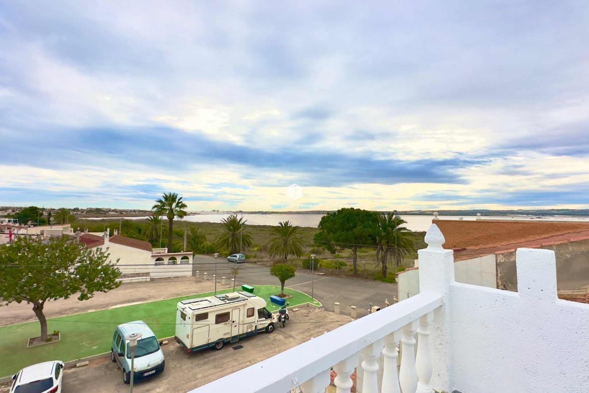 Aus zweiter Hand - Chalet -
Torrevieja - La Siesta - El Salado - Torreta